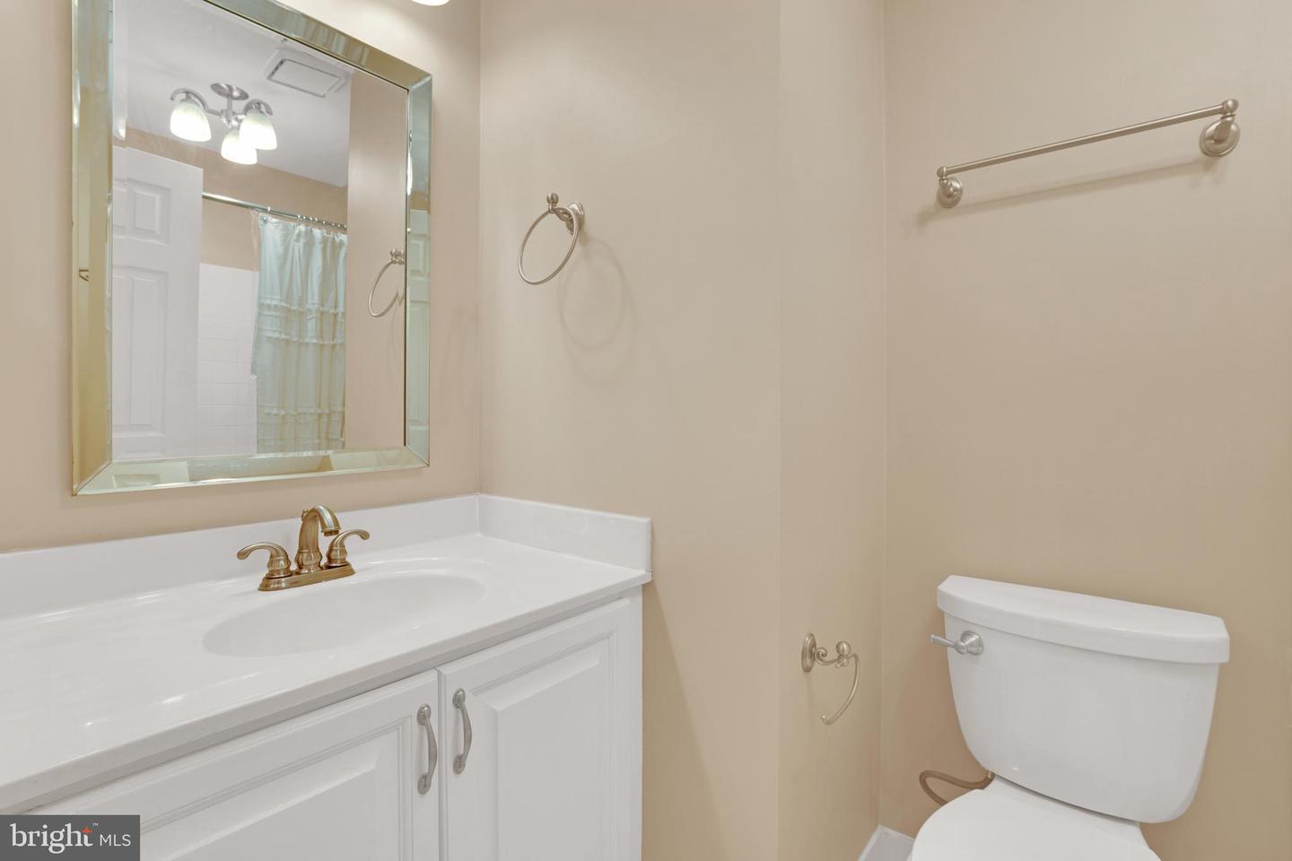 7477 COLLINS MEADE WAY, ALEXANDRIA, Virginia 22315, 3 Bedrooms Bedrooms, ,3 BathroomsBathrooms,Residential,For sale,7477 COLLINS MEADE WAY,VAFX2274518 MLS # VAFX2274518 7477 COLLINS MEADE WAY, ALEXANDRIA, Virginia 22315, 3 Bedrooms Bedrooms, ,3 BathroomsBathrooms,Residential,For sale,7477 COLLINS MEADE WAY,VAFX2274518 MLS # VAFX2274518