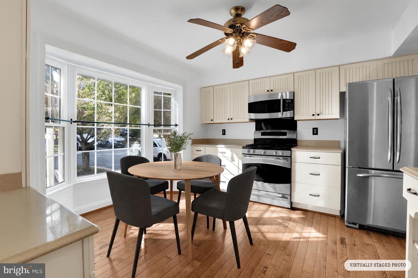 7477 COLLINS MEADE WAY, ALEXANDRIA, Virginia 22315, 3 Bedrooms Bedrooms, ,3 BathroomsBathrooms,Residential,For sale,7477 COLLINS MEADE WAY,VAFX2274518 MLS # VAFX2274518 7477 COLLINS MEADE WAY, ALEXANDRIA, Virginia 22315, 3 Bedrooms Bedrooms, ,3 BathroomsBathrooms,Residential,For sale,7477 COLLINS MEADE WAY,VAFX2274518 MLS # VAFX2274518