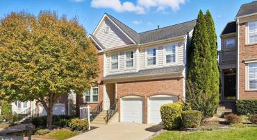 8909 ROBERT LUNDY PL, LORTON, Virginia 22079, 5 Bedrooms Bedrooms, ,4 BathroomsBathrooms,Residential,For sale,8909 ROBERT LUNDY PL,VAFX2274208 MLS # VAFX2274208