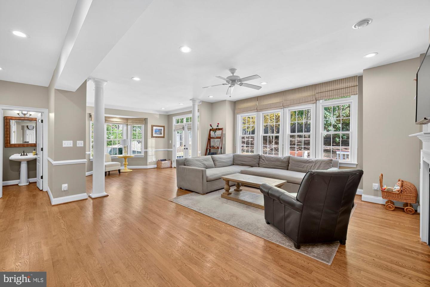 2503 EASIE ST, OAKTON, Virginia 22124, 4 Bedrooms Bedrooms, ,4 BathroomsBathrooms,Residential,For sale,2503 EASIE ST,VAFX2274238 MLS # VAFX2274238 2503 EASIE ST, OAKTON, Virginia 22124, 4 Bedrooms Bedrooms, ,4 BathroomsBathrooms,Residential,For sale,2503 EASIE ST,VAFX2274238 MLS # VAFX2274238