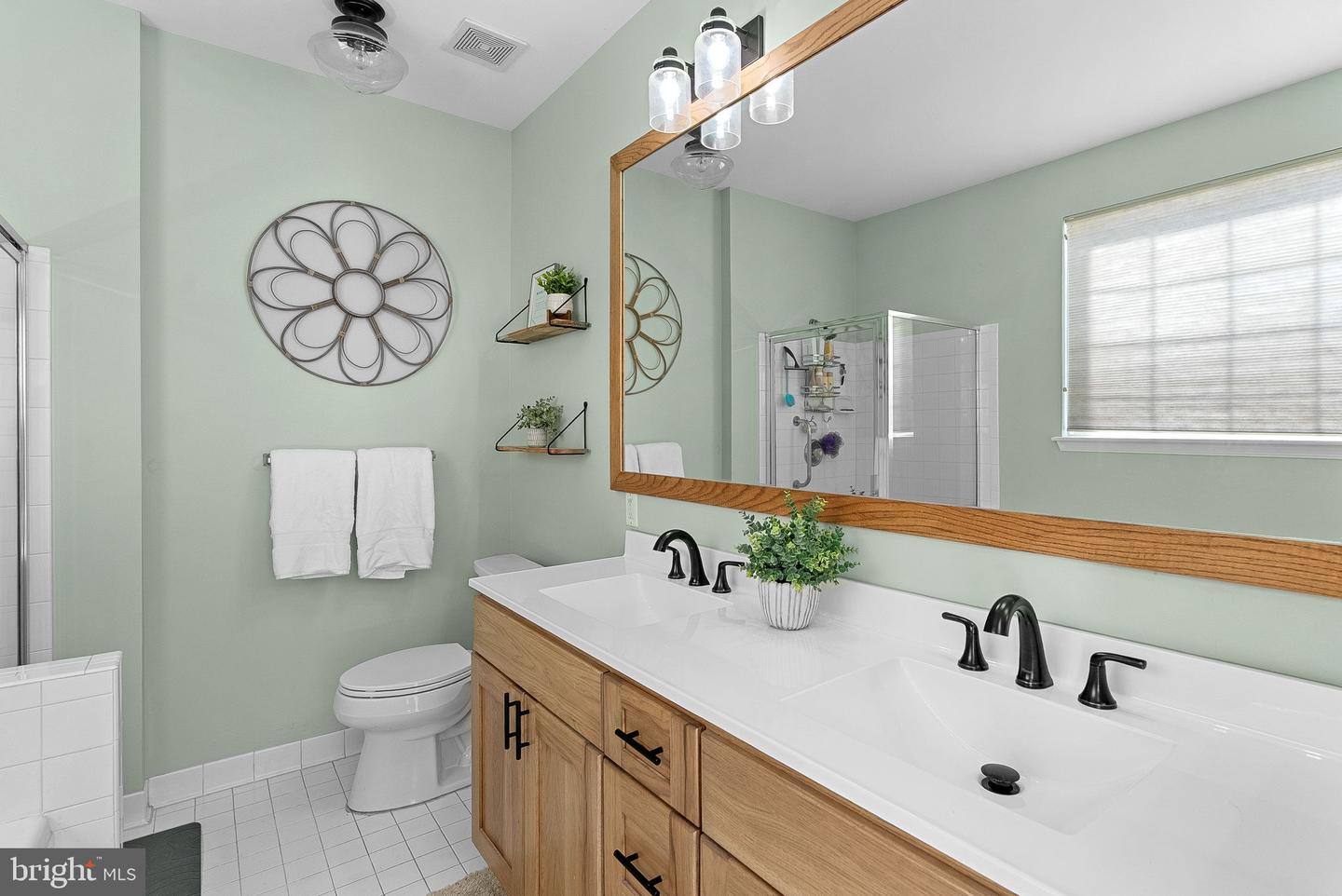 43275 RUSH RUN TER, ASHBURN, Virginia 20147, 3 Bedrooms Bedrooms, ,2 BathroomsBathrooms,Residential,For sale,43275 RUSH RUN TER,VALO2108842 MLS # VALO2108842 43275 RUSH RUN TER, ASHBURN, Virginia 20147, 3 Bedrooms Bedrooms, ,2 BathroomsBathrooms,Residential,For sale,43275 RUSH RUN TER,VALO2108842 MLS # VALO2108842
