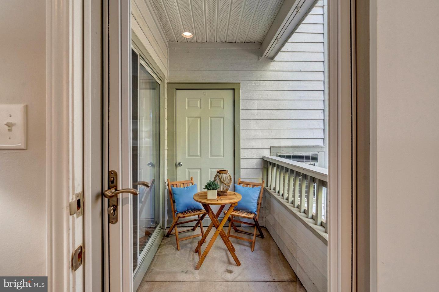 4401 SEDGEHURST DR #203, FAIRFAX, Virginia 22033, 1 Bedroom Bedrooms, 2 Rooms Rooms,1 BathroomBathrooms,Residential,For sale,4401 SEDGEHURST DR #203,VAFX2274484 MLS # VAFX2274484 4401 SEDGEHURST DR #203, FAIRFAX, Virginia 22033, 1 Bedroom Bedrooms, 2 Rooms Rooms,1 BathroomBathrooms,Residential,For sale,4401 SEDGEHURST DR #203,VAFX2274484 MLS # VAFX2274484