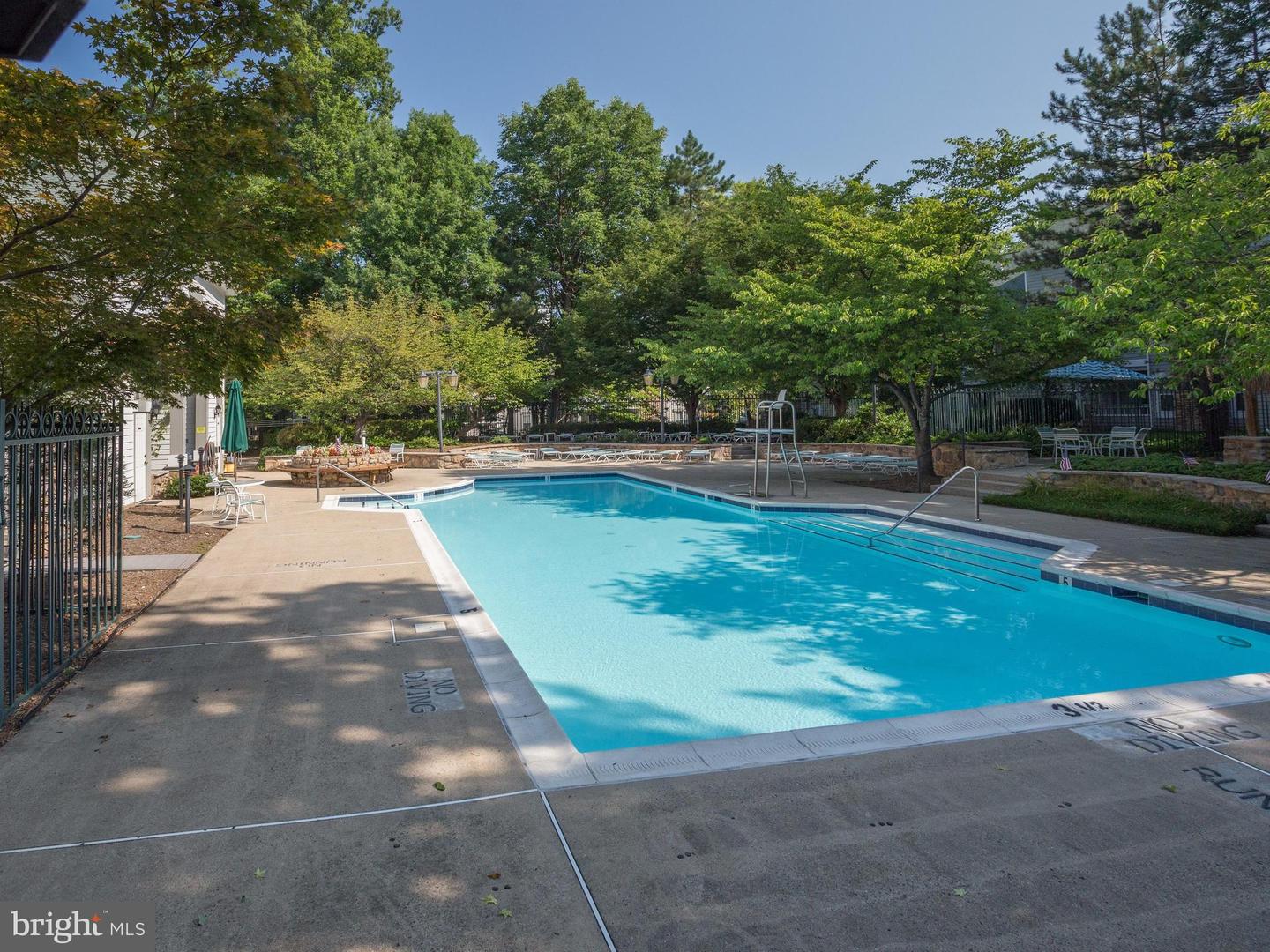 4401 SEDGEHURST DR #203, FAIRFAX, Virginia 22033, 1 Bedroom Bedrooms, 2 Rooms Rooms,1 BathroomBathrooms,Residential,For sale,4401 SEDGEHURST DR #203,VAFX2274484 MLS # VAFX2274484 4401 SEDGEHURST DR #203, FAIRFAX, Virginia 22033, 1 Bedroom Bedrooms, 2 Rooms Rooms,1 BathroomBathrooms,Residential,For sale,4401 SEDGEHURST DR #203,VAFX2274484 MLS # VAFX2274484