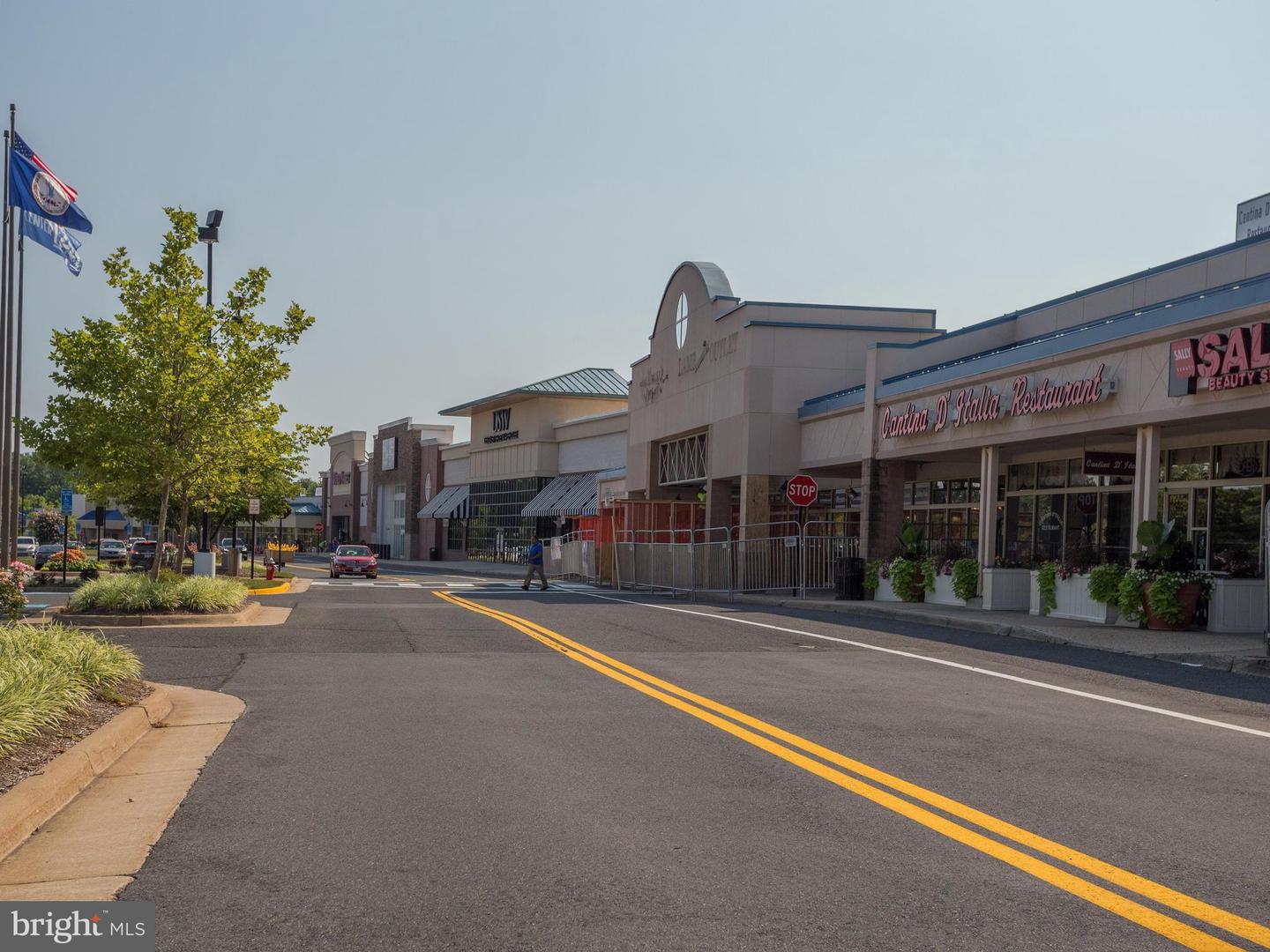 4401 SEDGEHURST DR #203, FAIRFAX, Virginia 22033, 1 Bedroom Bedrooms, 2 Rooms Rooms,1 BathroomBathrooms,Residential,For sale,4401 SEDGEHURST DR #203,VAFX2274484 MLS # VAFX2274484 4401 SEDGEHURST DR #203, FAIRFAX, Virginia 22033, 1 Bedroom Bedrooms, 2 Rooms Rooms,1 BathroomBathrooms,Residential,For sale,4401 SEDGEHURST DR #203,VAFX2274484 MLS # VAFX2274484