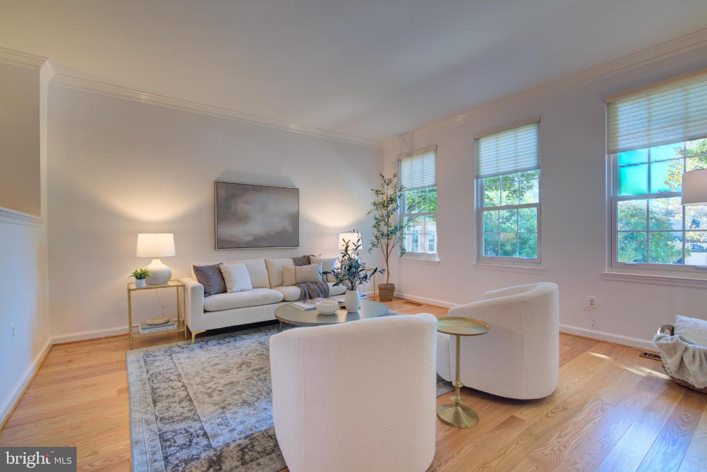 1423 MCLEAN MEWS CT, MCLEAN, Virginia 22101, 3 Bedrooms Bedrooms, ,2 BathroomsBathrooms,Residential,For sale,1423 MCLEAN MEWS CT,VAFX2274486 MLS # VAFX2274486 1423 MCLEAN MEWS CT, MCLEAN, Virginia 22101, 3 Bedrooms Bedrooms, ,2 BathroomsBathrooms,Residential,For sale,1423 MCLEAN MEWS CT,VAFX2274486 MLS # VAFX2274486
