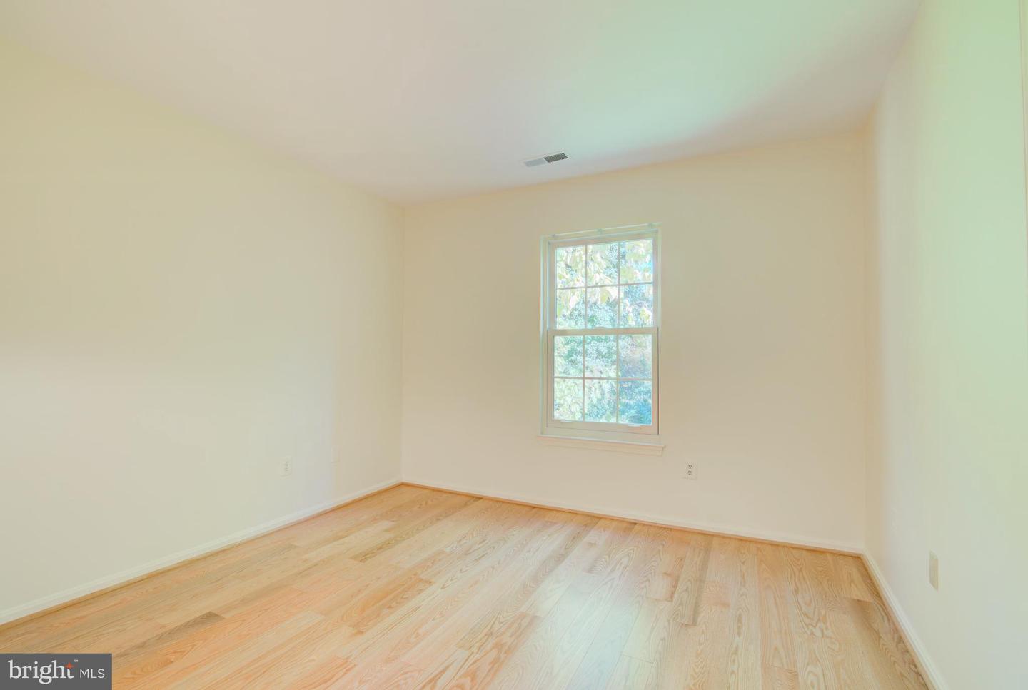 1423 MCLEAN MEWS CT, MCLEAN, Virginia 22101, 3 Bedrooms Bedrooms, ,2 BathroomsBathrooms,Residential,For sale,1423 MCLEAN MEWS CT,VAFX2274486 MLS # VAFX2274486 1423 MCLEAN MEWS CT, MCLEAN, Virginia 22101, 3 Bedrooms Bedrooms, ,2 BathroomsBathrooms,Residential,For sale,1423 MCLEAN MEWS CT,VAFX2274486 MLS # VAFX2274486