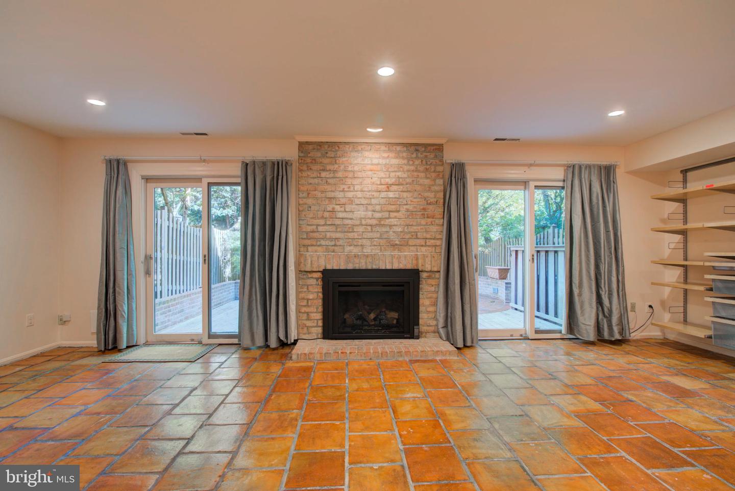 1423 MCLEAN MEWS CT, MCLEAN, Virginia 22101, 3 Bedrooms Bedrooms, ,2 BathroomsBathrooms,Residential,For sale,1423 MCLEAN MEWS CT,VAFX2274486 MLS # VAFX2274486 1423 MCLEAN MEWS CT, MCLEAN, Virginia 22101, 3 Bedrooms Bedrooms, ,2 BathroomsBathrooms,Residential,For sale,1423 MCLEAN MEWS CT,VAFX2274486 MLS # VAFX2274486