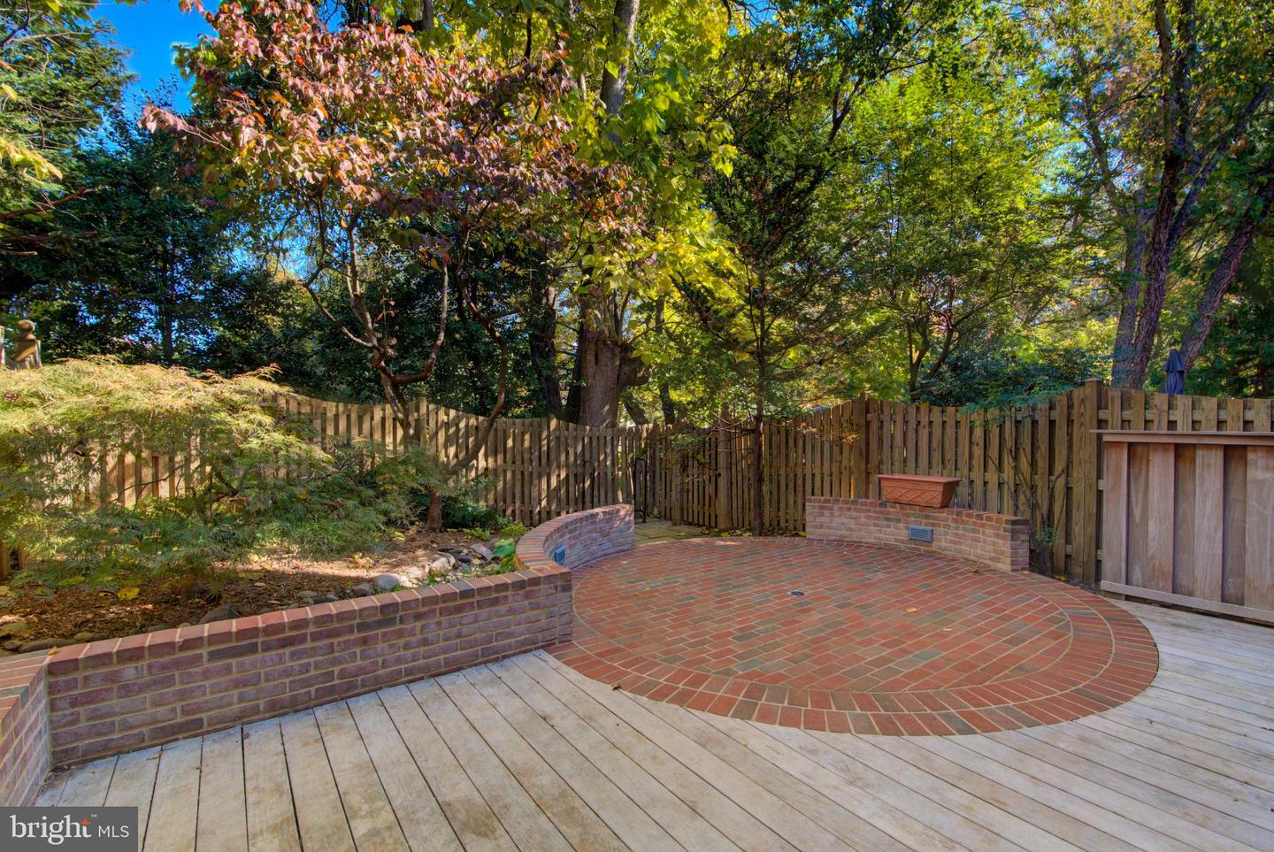 1423 MCLEAN MEWS CT, MCLEAN, Virginia 22101, 3 Bedrooms Bedrooms, ,2 BathroomsBathrooms,Residential,For sale,1423 MCLEAN MEWS CT,VAFX2274486 MLS # VAFX2274486 1423 MCLEAN MEWS CT, MCLEAN, Virginia 22101, 3 Bedrooms Bedrooms, ,2 BathroomsBathrooms,Residential,For sale,1423 MCLEAN MEWS CT,VAFX2274486 MLS # VAFX2274486