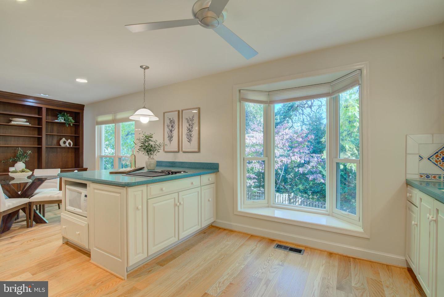 1423 MCLEAN MEWS CT, MCLEAN, Virginia 22101, 3 Bedrooms Bedrooms, ,2 BathroomsBathrooms,Residential,For sale,1423 MCLEAN MEWS CT,VAFX2274486 MLS # VAFX2274486 1423 MCLEAN MEWS CT, MCLEAN, Virginia 22101, 3 Bedrooms Bedrooms, ,2 BathroomsBathrooms,Residential,For sale,1423 MCLEAN MEWS CT,VAFX2274486 MLS # VAFX2274486