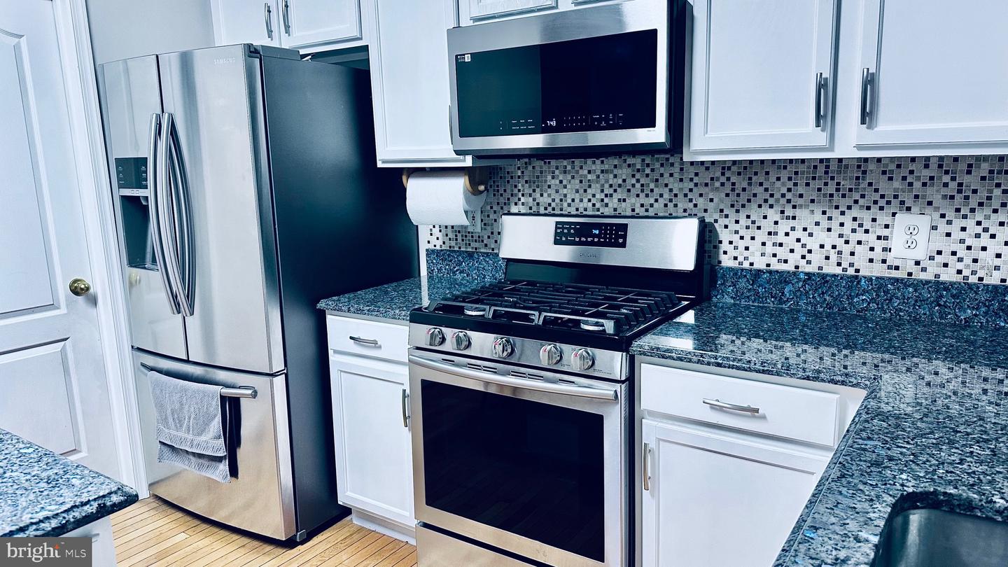 12968 WOOD CRESCENT CIR, HERNDON, Virginia 20171, 3 Bedrooms Bedrooms, ,3 BathroomsBathrooms,Residential,For sale,12968 WOOD CRESCENT CIR,VAFX2274610 MLS # VAFX2274610 12968 WOOD CRESCENT CIR, HERNDON, Virginia 20171, 3 Bedrooms Bedrooms, ,3 BathroomsBathrooms,Residential,For sale,12968 WOOD CRESCENT CIR,VAFX2274610 MLS # VAFX2274610