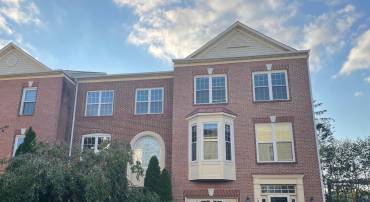 12968 WOOD CRESCENT CIR, HERNDON, Virginia 20171, 3 Bedrooms Bedrooms, ,3 BathroomsBathrooms,Residential,For sale,12968 WOOD CRESCENT CIR,VAFX2274610 MLS # VAFX2274610