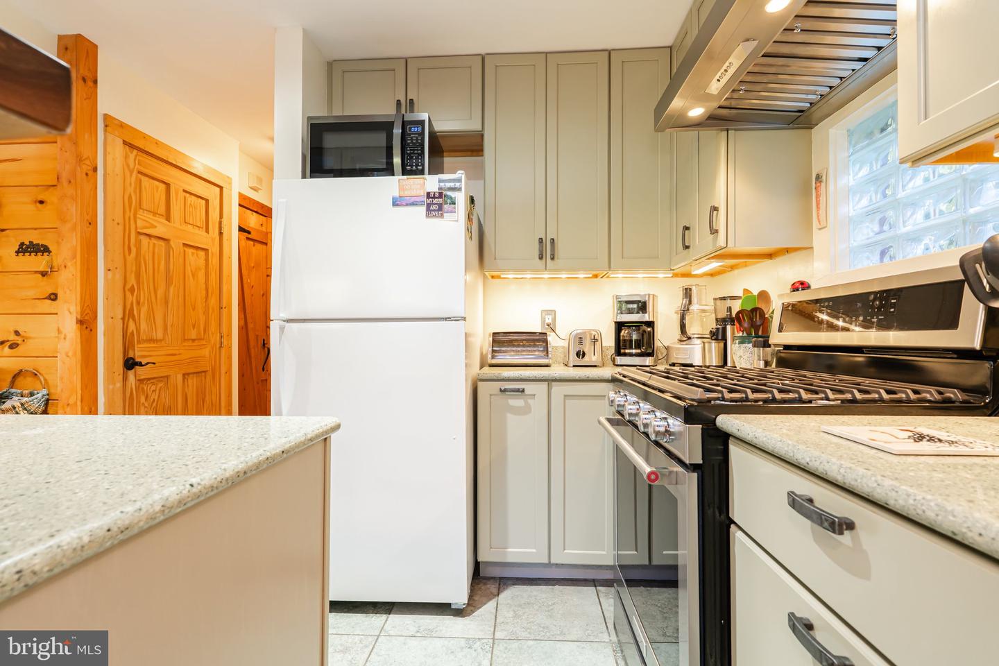 3650 CHERRY HILL RD, LINDEN, Virginia 22642, 2 Bedrooms Bedrooms, ,1 BathroomBathrooms,Residential,For sale,3650 CHERRY HILL RD,VAFQ2019428 MLS # VAFQ2019428 3650 CHERRY HILL RD, LINDEN, Virginia 22642, 2 Bedrooms Bedrooms, ,1 BathroomBathrooms,Residential,For sale,3650 CHERRY HILL RD,VAFQ2019428 MLS # VAFQ2019428