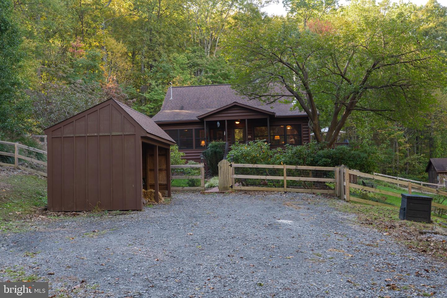 3650 CHERRY HILL RD, LINDEN, Virginia 22642, 2 Bedrooms Bedrooms, ,1 BathroomBathrooms,Residential,For sale,3650 CHERRY HILL RD,VAFQ2019428 MLS # VAFQ2019428 3650 CHERRY HILL RD, LINDEN, Virginia 22642, 2 Bedrooms Bedrooms, ,1 BathroomBathrooms,Residential,For sale,3650 CHERRY HILL RD,VAFQ2019428 MLS # VAFQ2019428