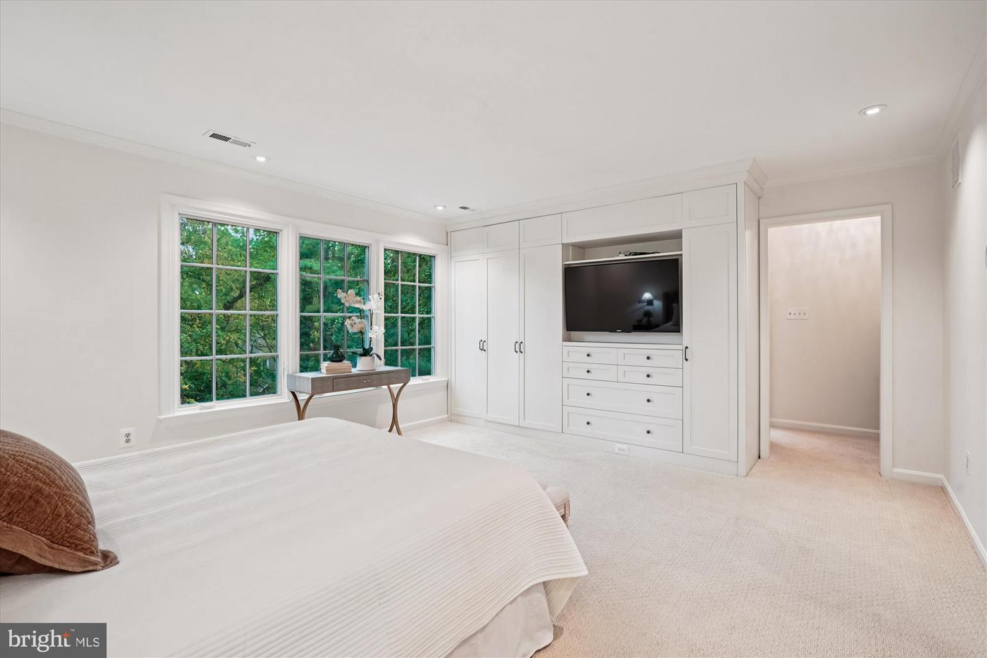 7252 EVANS MILL RD, MCLEAN, Virginia 22101, 4 Bedrooms Bedrooms, ,3 BathroomsBathrooms,Residential,For sale,7252 EVANS MILL RD,VAFX2274988 MLS # VAFX2274988 7252 EVANS MILL RD, MCLEAN, Virginia 22101, 4 Bedrooms Bedrooms, ,3 BathroomsBathrooms,Residential,For sale,7252 EVANS MILL RD,VAFX2274988 MLS # VAFX2274988