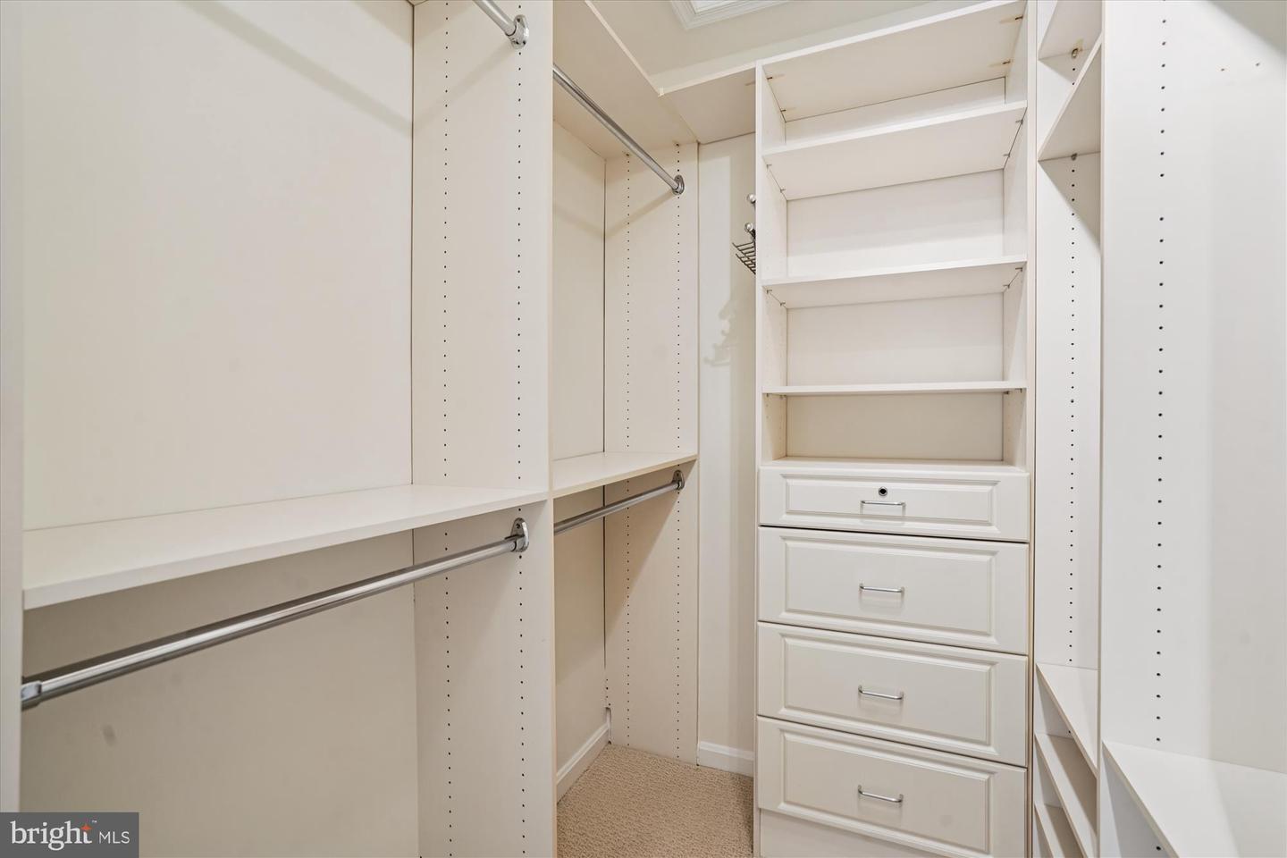 7252 EVANS MILL RD, MCLEAN, Virginia 22101, 4 Bedrooms Bedrooms, ,3 BathroomsBathrooms,Residential,For sale,7252 EVANS MILL RD,VAFX2274988 MLS # VAFX2274988 7252 EVANS MILL RD, MCLEAN, Virginia 22101, 4 Bedrooms Bedrooms, ,3 BathroomsBathrooms,Residential,For sale,7252 EVANS MILL RD,VAFX2274988 MLS # VAFX2274988