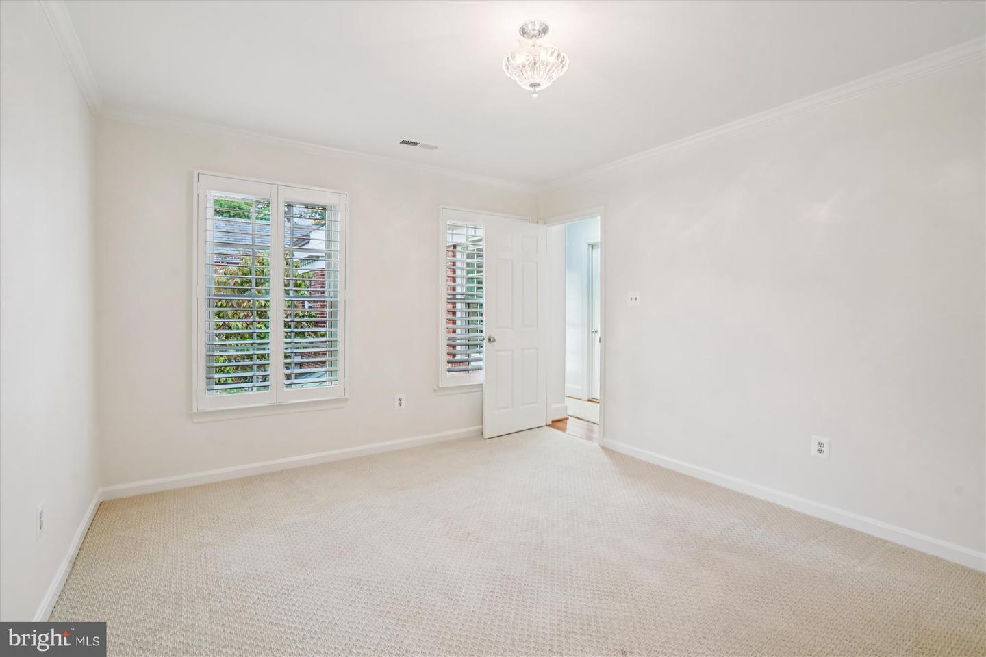 7252 EVANS MILL RD, MCLEAN, Virginia 22101, 4 Bedrooms Bedrooms, ,3 BathroomsBathrooms,Residential,For sale,7252 EVANS MILL RD,VAFX2274988 MLS # VAFX2274988 7252 EVANS MILL RD, MCLEAN, Virginia 22101, 4 Bedrooms Bedrooms, ,3 BathroomsBathrooms,Residential,For sale,7252 EVANS MILL RD,VAFX2274988 MLS # VAFX2274988