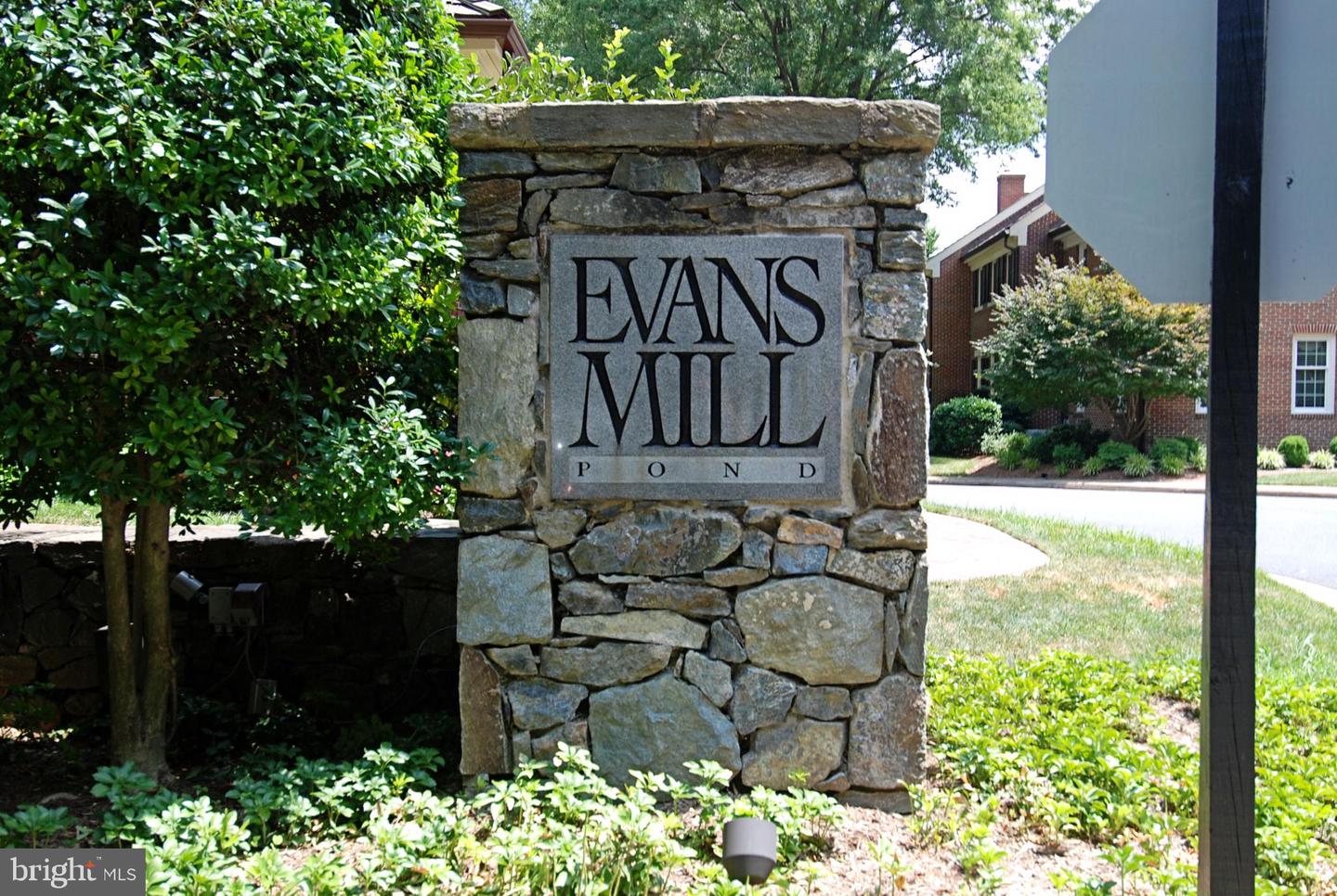 7252 EVANS MILL RD, MCLEAN, Virginia 22101, 4 Bedrooms Bedrooms, ,3 BathroomsBathrooms,Residential,For sale,7252 EVANS MILL RD,VAFX2274988 MLS # VAFX2274988 7252 EVANS MILL RD, MCLEAN, Virginia 22101, 4 Bedrooms Bedrooms, ,3 BathroomsBathrooms,Residential,For sale,7252 EVANS MILL RD,VAFX2274988 MLS # VAFX2274988