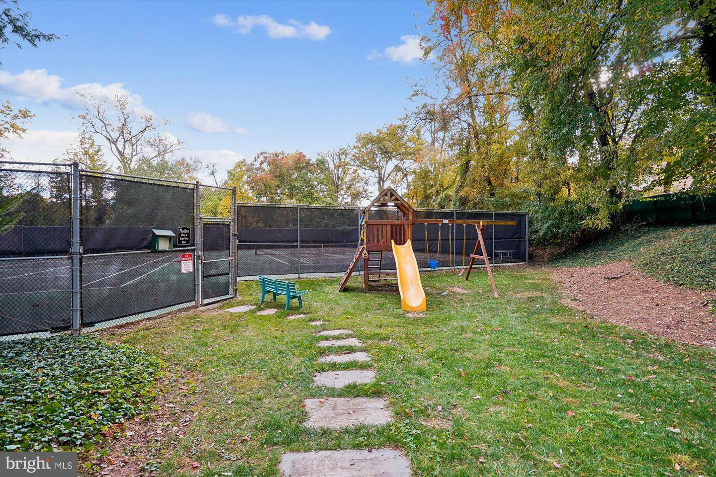 7252 EVANS MILL RD, MCLEAN, Virginia 22101, 4 Bedrooms Bedrooms, ,3 BathroomsBathrooms,Residential,For sale,7252 EVANS MILL RD,VAFX2274988 MLS # VAFX2274988 7252 EVANS MILL RD, MCLEAN, Virginia 22101, 4 Bedrooms Bedrooms, ,3 BathroomsBathrooms,Residential,For sale,7252 EVANS MILL RD,VAFX2274988 MLS # VAFX2274988