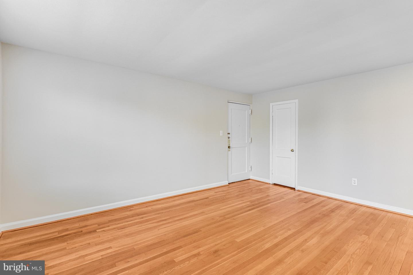 1404 12TH ST N #32, ARLINGTON, Virginia 22209, 1 Bedroom Bedrooms, ,1 BathroomBathrooms,Residential,For sale,1404 12TH ST N #32,VAAR2065002 MLS # VAAR2065002