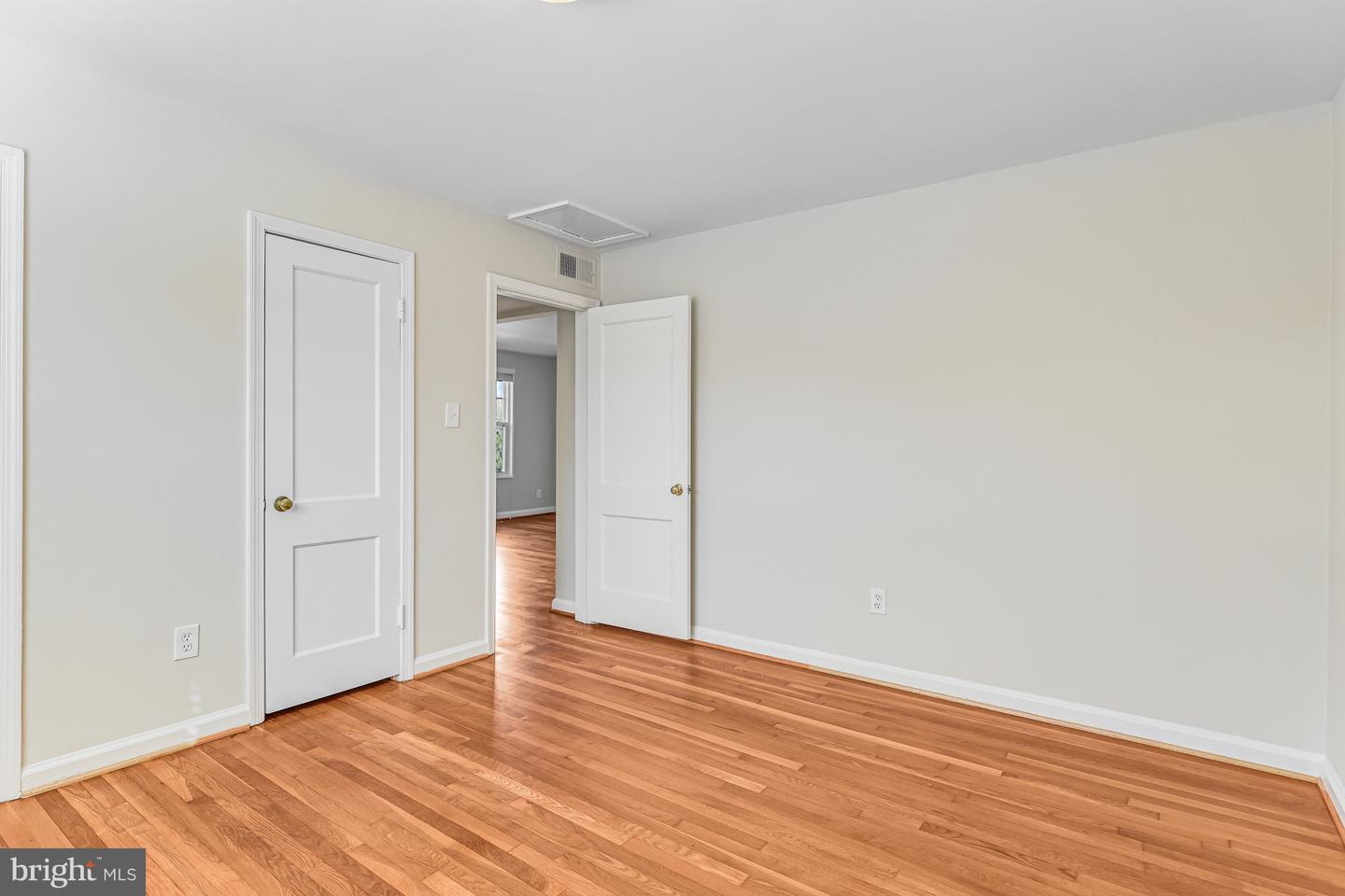 1404 12TH ST N #32, ARLINGTON, Virginia 22209, 1 Bedroom Bedrooms, ,1 BathroomBathrooms,Residential,For sale,1404 12TH ST N #32,VAAR2065002 MLS # VAAR2065002