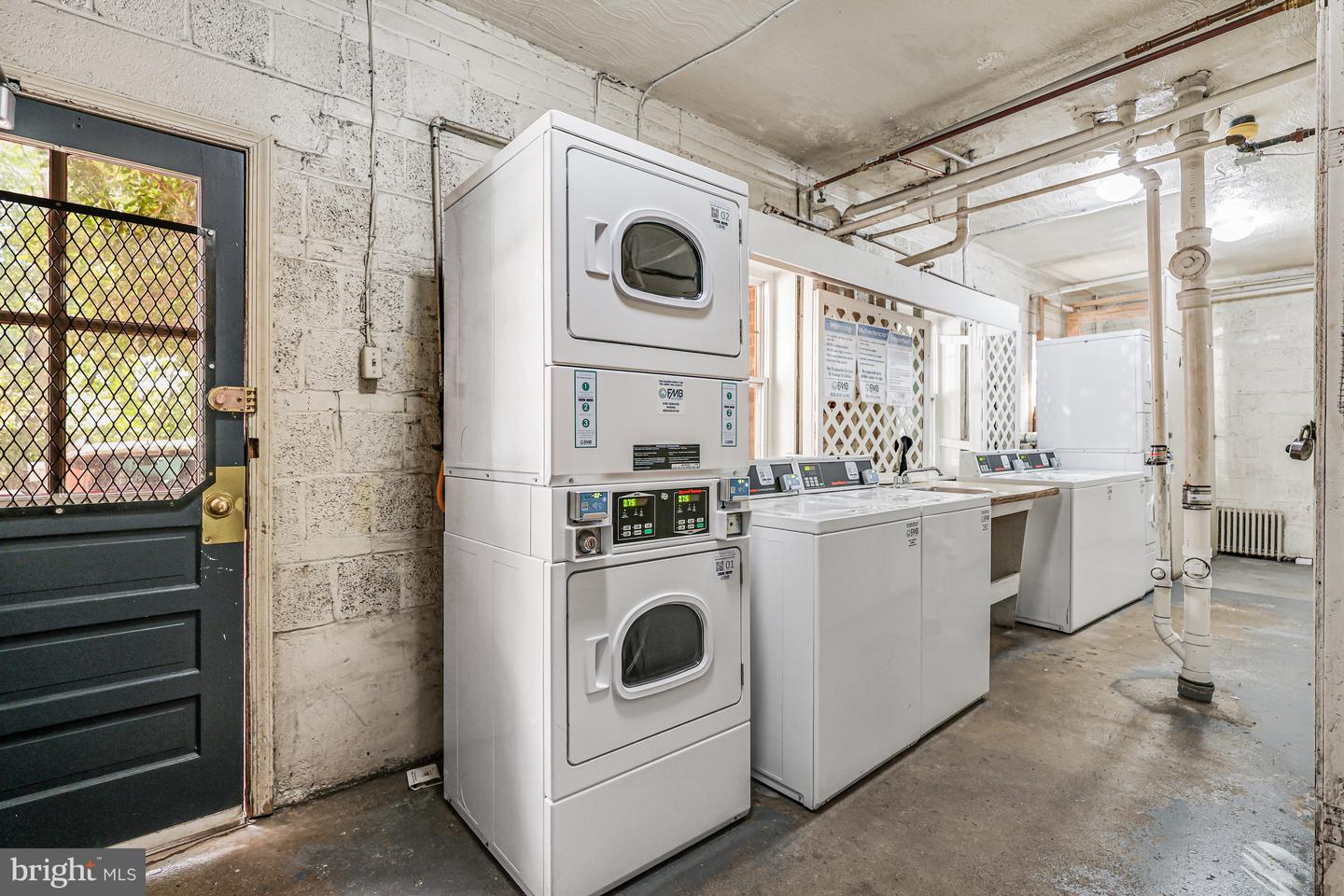 1404 12TH ST N #32, ARLINGTON, Virginia 22209, 1 Bedroom Bedrooms, ,1 BathroomBathrooms,Residential,For sale,1404 12TH ST N #32,VAAR2065002 MLS # VAAR2065002