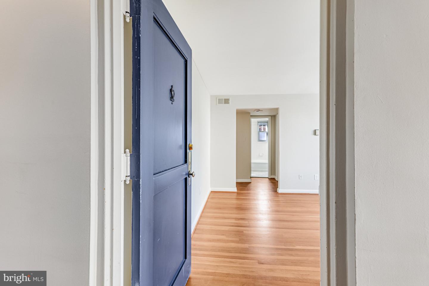 1404 12TH ST N #32, ARLINGTON, Virginia 22209, 1 Bedroom Bedrooms, ,1 BathroomBathrooms,Residential,For sale,1404 12TH ST N #32,VAAR2065002 MLS # VAAR2065002