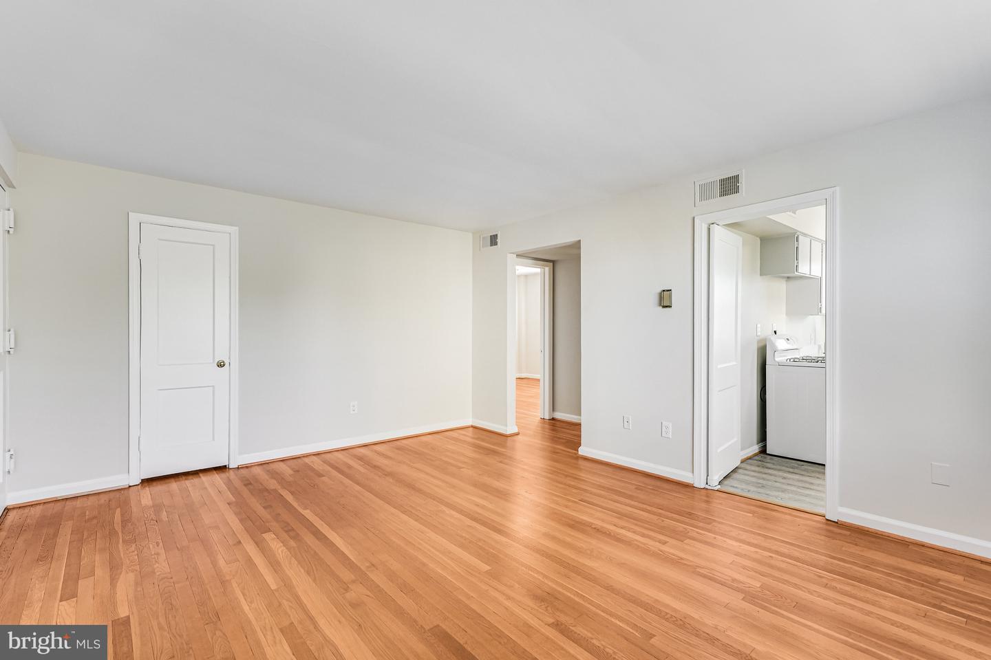1404 12TH ST N #32, ARLINGTON, Virginia 22209, 1 Bedroom Bedrooms, ,1 BathroomBathrooms,Residential,For sale,1404 12TH ST N #32,VAAR2065002 MLS # VAAR2065002