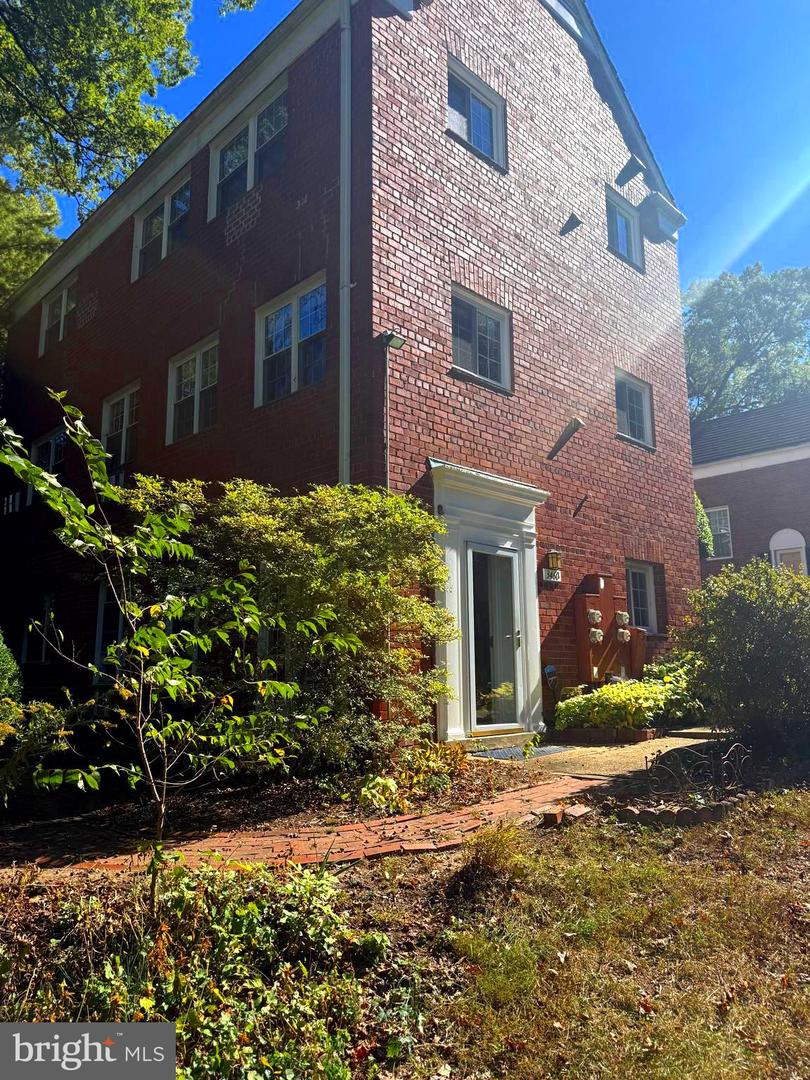 3460 MARTHA CUSTIS DR, ALEXANDRIA, Virginia 22302, 1 Bedroom Bedrooms, ,1 BathroomBathrooms,Residential,For sale,3460 MARTHA CUSTIS DR,VAAX2050954 MLS # VAAX2050954 3460 MARTHA CUSTIS DR, ALEXANDRIA, Virginia 22302, 1 Bedroom Bedrooms, ,1 BathroomBathrooms,Residential,For sale,3460 MARTHA CUSTIS DR,VAAX2050954 MLS # VAAX2050954
