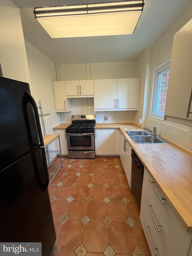 3460 MARTHA CUSTIS DR, ALEXANDRIA, Virginia 22302, 1 Bedroom Bedrooms, ,1 BathroomBathrooms,Residential,For sale,3460 MARTHA CUSTIS DR,VAAX2050954 MLS # VAAX2050954 3460 MARTHA CUSTIS DR, ALEXANDRIA, Virginia 22302, 1 Bedroom Bedrooms, ,1 BathroomBathrooms,Residential,For sale,3460 MARTHA CUSTIS DR,VAAX2050954 MLS # VAAX2050954