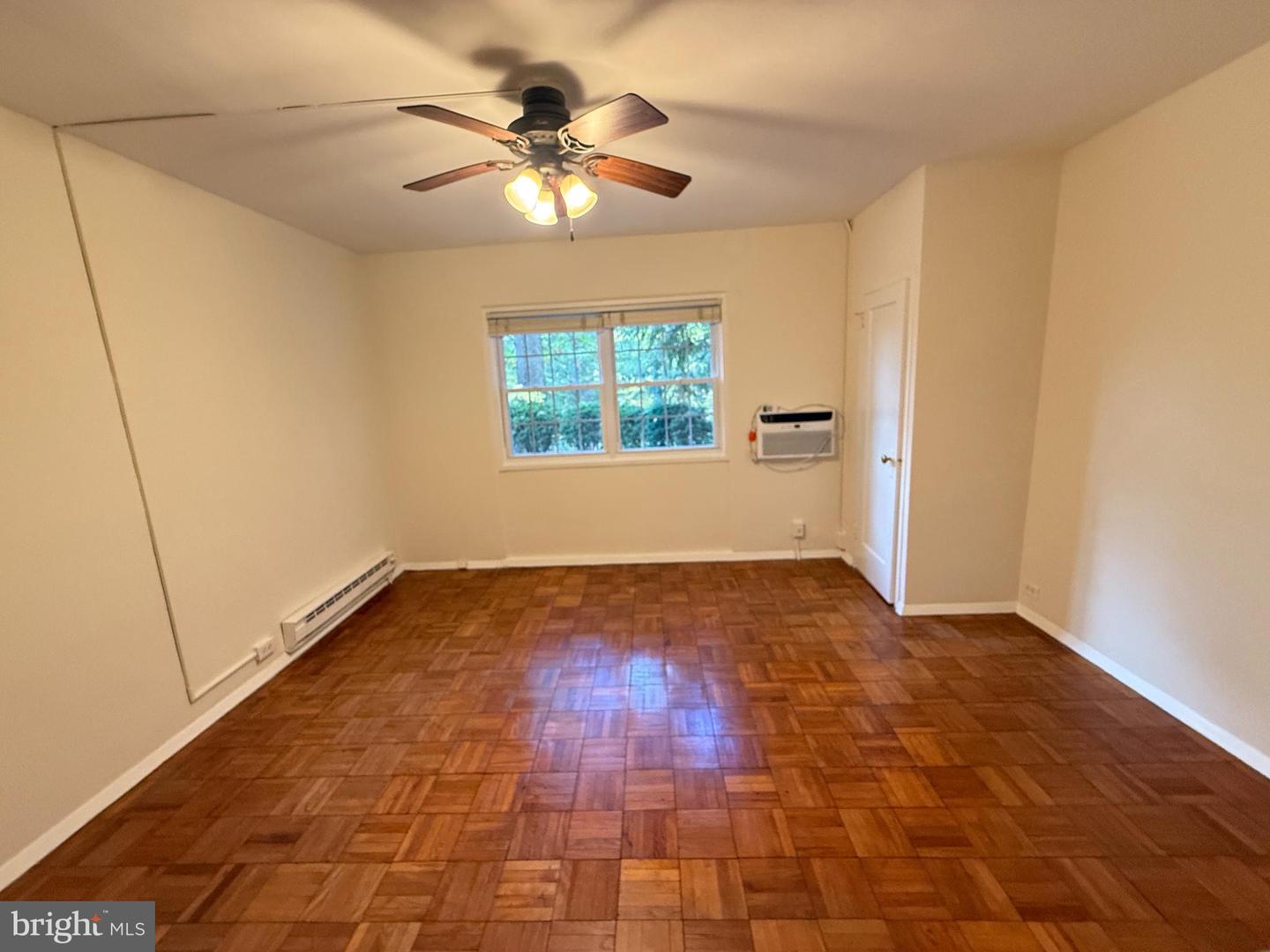 3460 MARTHA CUSTIS DR, ALEXANDRIA, Virginia 22302, 1 Bedroom Bedrooms, ,1 BathroomBathrooms,Residential,For sale,3460 MARTHA CUSTIS DR,VAAX2050954 MLS # VAAX2050954 3460 MARTHA CUSTIS DR, ALEXANDRIA, Virginia 22302, 1 Bedroom Bedrooms, ,1 BathroomBathrooms,Residential,For sale,3460 MARTHA CUSTIS DR,VAAX2050954 MLS # VAAX2050954