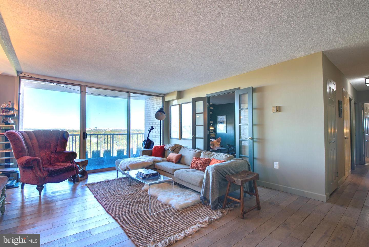 2500 N VAN DORN ST #801, ALEXANDRIA, Virginia 22302, 3 Bedrooms Bedrooms, ,2 BathroomsBathrooms,Residential,For sale,2500 N VAN DORN ST #801,VAAX2050904 MLS # VAAX2050904 2500 N VAN DORN ST #801, ALEXANDRIA, Virginia 22302, 3 Bedrooms Bedrooms, ,2 BathroomsBathrooms,Residential,For sale,2500 N VAN DORN ST #801,VAAX2050904 MLS # VAAX2050904