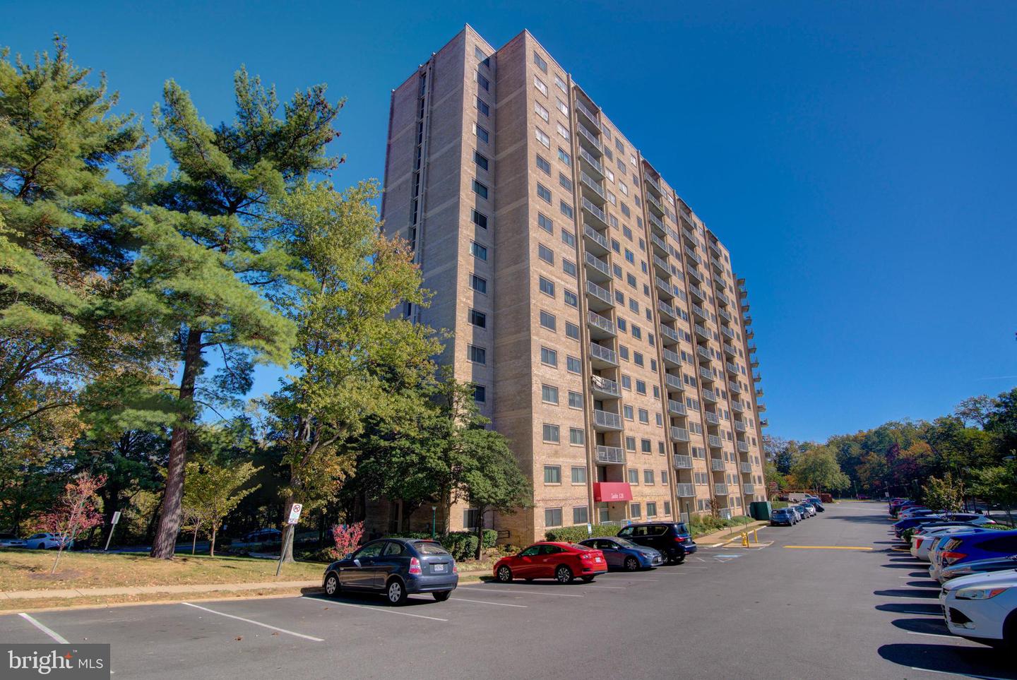 2500 N VAN DORN ST #801, ALEXANDRIA, Virginia 22302, 3 Bedrooms Bedrooms, ,2 BathroomsBathrooms,Residential,For sale,2500 N VAN DORN ST #801,VAAX2050904 MLS # VAAX2050904 2500 N VAN DORN ST #801, ALEXANDRIA, Virginia 22302, 3 Bedrooms Bedrooms, ,2 BathroomsBathrooms,Residential,For sale,2500 N VAN DORN ST #801,VAAX2050904 MLS # VAAX2050904