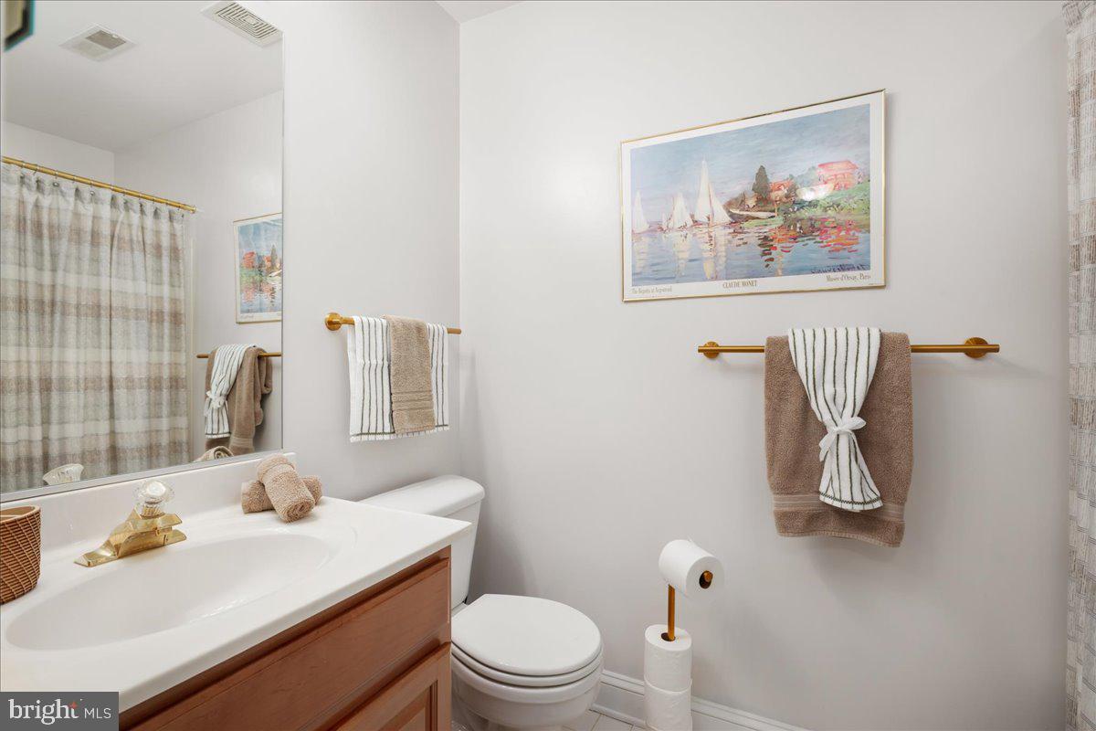 12243 SEDGEWAY LN, LOVETTSVILLE, Virginia 20180, 4 Bedrooms Bedrooms, ,2 BathroomsBathrooms,Residential,For sale,12243 SEDGEWAY LN,VALO2109038 MLS # VALO2109038 12243 SEDGEWAY LN, LOVETTSVILLE, Virginia 20180, 4 Bedrooms Bedrooms, ,2 BathroomsBathrooms,Residential,For sale,12243 SEDGEWAY LN,VALO2109038 MLS # VALO2109038