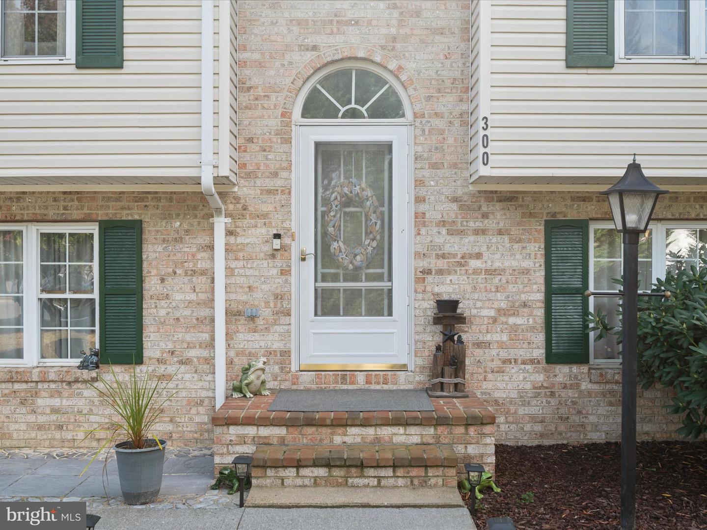 300 LILYS WAY, WINCHESTER, Virginia 22602, 3 Bedrooms Bedrooms, ,2 BathroomsBathrooms,Residential,For sale,300 LILYS WAY,VAFV2037454 MLS # VAFV2037454 300 LILYS WAY, WINCHESTER, Virginia 22602, 3 Bedrooms Bedrooms, ,2 BathroomsBathrooms,Residential,For sale,300 LILYS WAY,VAFV2037454 MLS # VAFV2037454