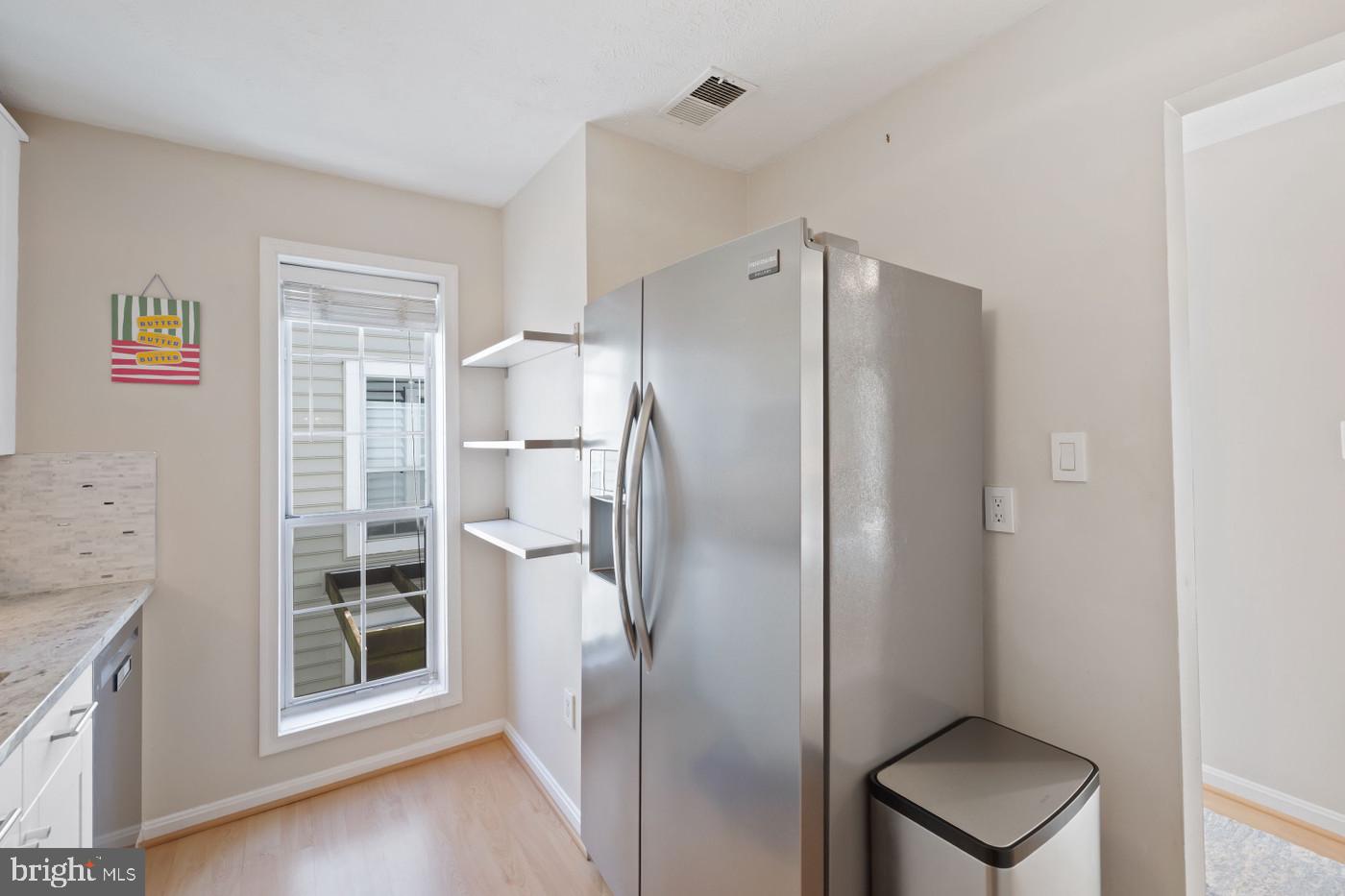 10164 OAKTON TERRACE RD, OAKTON, Virginia 22124, 2 Bedrooms Bedrooms, ,1 BathroomBathrooms,Residential,For sale,10164 OAKTON TERRACE RD,VAFX2274822 MLS # VAFX2274822 10164 OAKTON TERRACE RD, OAKTON, Virginia 22124, 2 Bedrooms Bedrooms, ,1 BathroomBathrooms,Residential,For sale,10164 OAKTON TERRACE RD,VAFX2274822 MLS # VAFX2274822