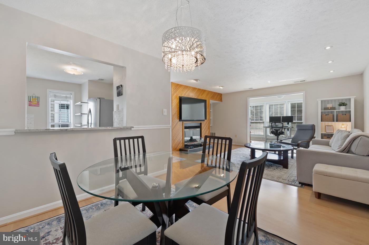 10164 OAKTON TERRACE RD, OAKTON, Virginia 22124, 2 Bedrooms Bedrooms, ,1 BathroomBathrooms,Residential,For sale,10164 OAKTON TERRACE RD,VAFX2274822 MLS # VAFX2274822 10164 OAKTON TERRACE RD, OAKTON, Virginia 22124, 2 Bedrooms Bedrooms, ,1 BathroomBathrooms,Residential,For sale,10164 OAKTON TERRACE RD,VAFX2274822 MLS # VAFX2274822