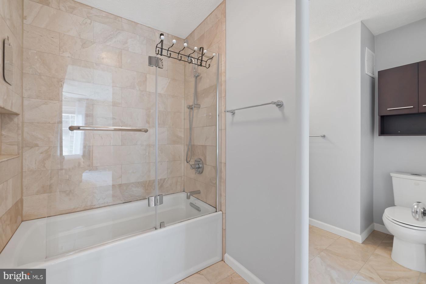 10164 OAKTON TERRACE RD, OAKTON, Virginia 22124, 2 Bedrooms Bedrooms, ,1 BathroomBathrooms,Residential,For sale,10164 OAKTON TERRACE RD,VAFX2274822 MLS # VAFX2274822 10164 OAKTON TERRACE RD, OAKTON, Virginia 22124, 2 Bedrooms Bedrooms, ,1 BathroomBathrooms,Residential,For sale,10164 OAKTON TERRACE RD,VAFX2274822 MLS # VAFX2274822