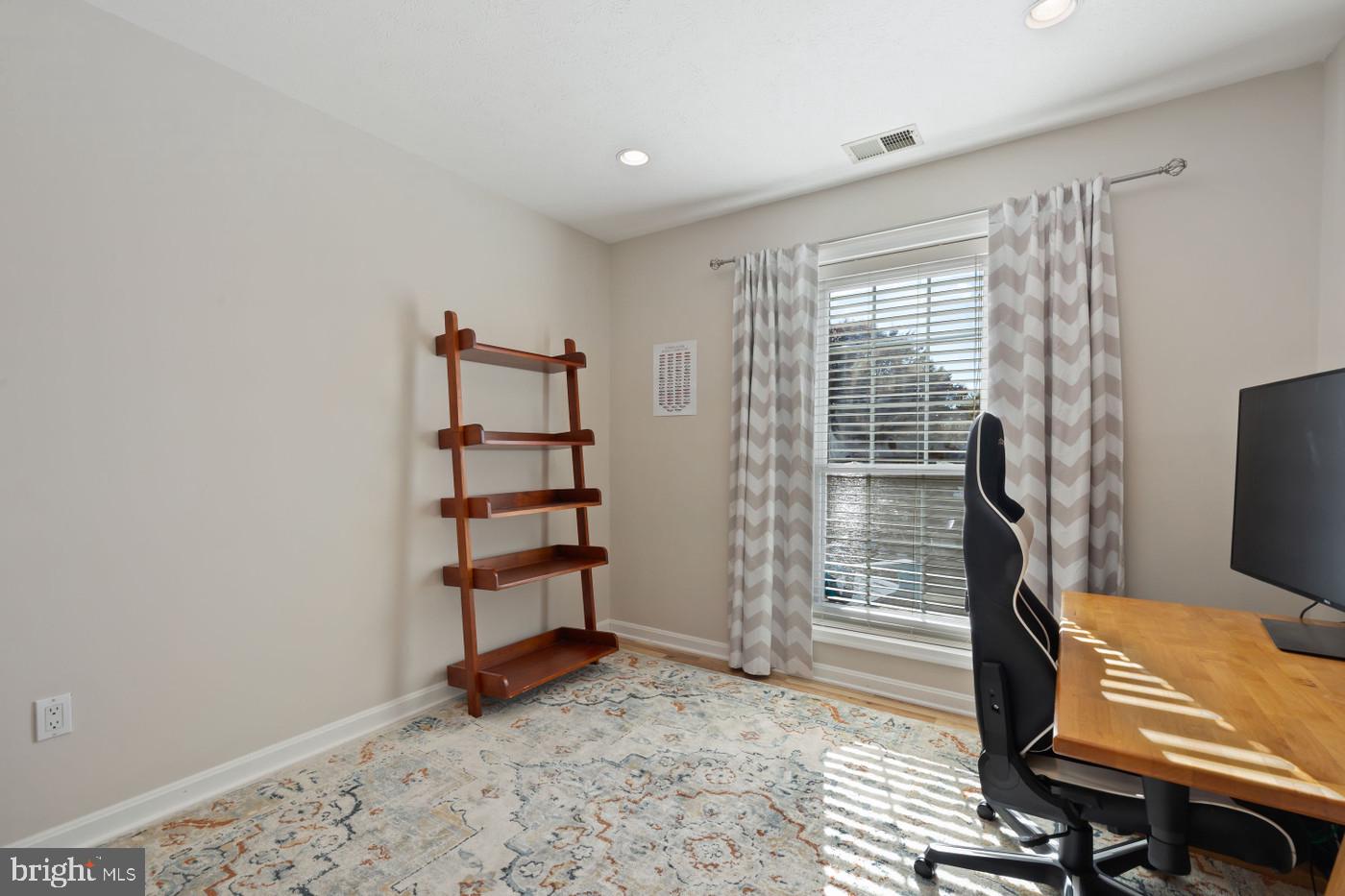 10164 OAKTON TERRACE RD, OAKTON, Virginia 22124, 2 Bedrooms Bedrooms, ,1 BathroomBathrooms,Residential,For sale,10164 OAKTON TERRACE RD,VAFX2274822 MLS # VAFX2274822 10164 OAKTON TERRACE RD, OAKTON, Virginia 22124, 2 Bedrooms Bedrooms, ,1 BathroomBathrooms,Residential,For sale,10164 OAKTON TERRACE RD,VAFX2274822 MLS # VAFX2274822