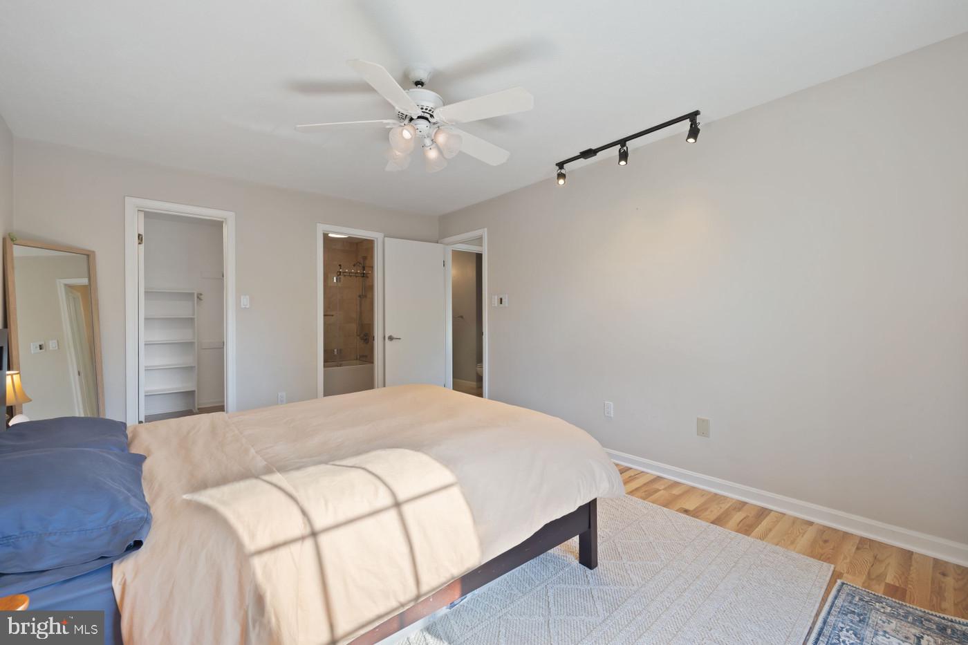 10164 OAKTON TERRACE RD, OAKTON, Virginia 22124, 2 Bedrooms Bedrooms, ,1 BathroomBathrooms,Residential,For sale,10164 OAKTON TERRACE RD,VAFX2274822 MLS # VAFX2274822 10164 OAKTON TERRACE RD, OAKTON, Virginia 22124, 2 Bedrooms Bedrooms, ,1 BathroomBathrooms,Residential,For sale,10164 OAKTON TERRACE RD,VAFX2274822 MLS # VAFX2274822