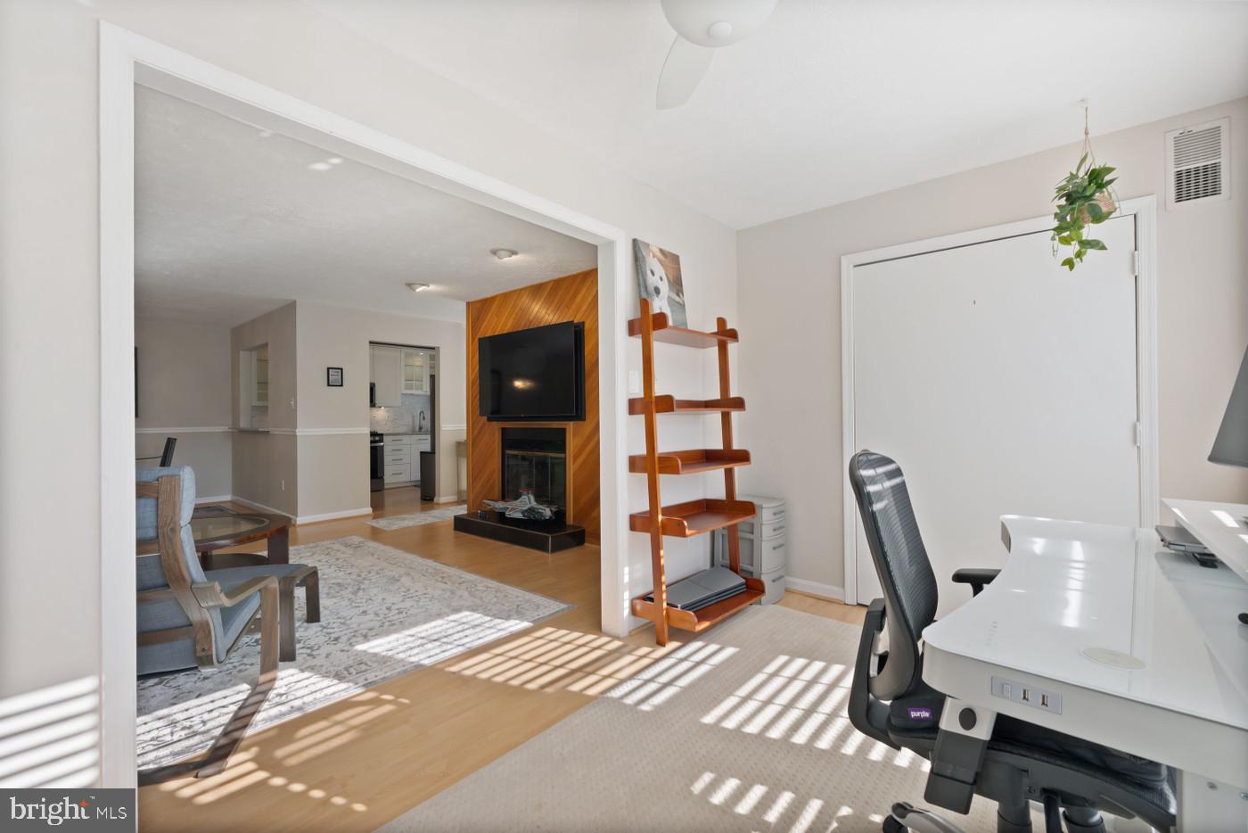 10164 OAKTON TERRACE RD, OAKTON, Virginia 22124, 2 Bedrooms Bedrooms, ,1 BathroomBathrooms,Residential,For sale,10164 OAKTON TERRACE RD,VAFX2274822 MLS # VAFX2274822 10164 OAKTON TERRACE RD, OAKTON, Virginia 22124, 2 Bedrooms Bedrooms, ,1 BathroomBathrooms,Residential,For sale,10164 OAKTON TERRACE RD,VAFX2274822 MLS # VAFX2274822