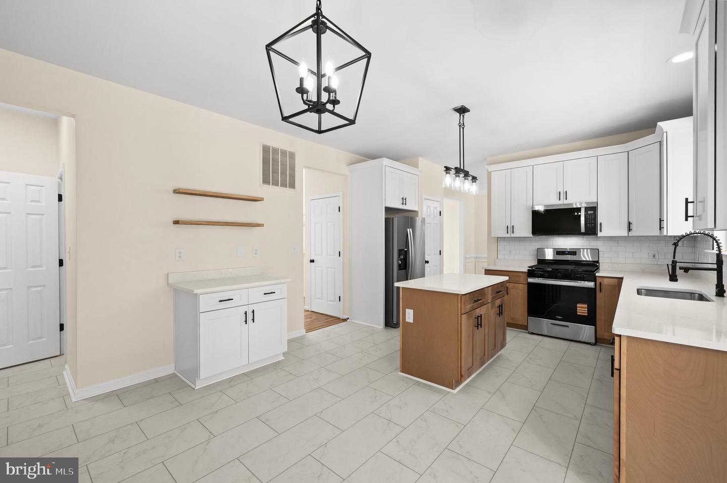 9 TUDOR CT, STAFFORD, Virginia 22554, 5 Bedrooms Bedrooms, ,3 BathroomsBathrooms,Residential,For sale,9 TUDOR CT,VAST2043566 MLS # VAST2043566 9 TUDOR CT, STAFFORD, Virginia 22554, 5 Bedrooms Bedrooms, ,3 BathroomsBathrooms,Residential,For sale,9 TUDOR CT,VAST2043566 MLS # VAST2043566