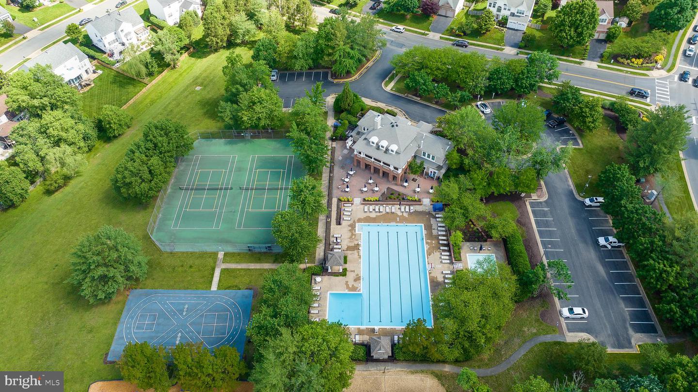 9 TUDOR CT, STAFFORD, Virginia 22554, 5 Bedrooms Bedrooms, ,3 BathroomsBathrooms,Residential,For sale,9 TUDOR CT,VAST2043566 MLS # VAST2043566 9 TUDOR CT, STAFFORD, Virginia 22554, 5 Bedrooms Bedrooms, ,3 BathroomsBathrooms,Residential,For sale,9 TUDOR CT,VAST2043566 MLS # VAST2043566