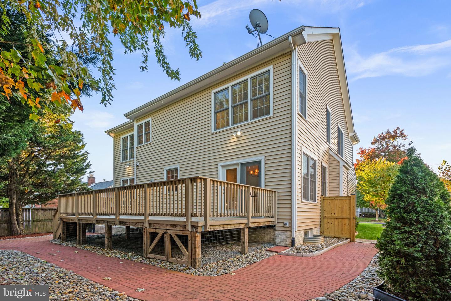 2353 CONIFER LN, FALLS CHURCH, Virginia 22046, 5 Bedrooms Bedrooms, ,3 BathroomsBathrooms,Residential,For sale,2353 CONIFER LN,VAFX2274890 MLS # VAFX2274890 2353 CONIFER LN, FALLS CHURCH, Virginia 22046, 5 Bedrooms Bedrooms, ,3 BathroomsBathrooms,Residential,For sale,2353 CONIFER LN,VAFX2274890 MLS # VAFX2274890