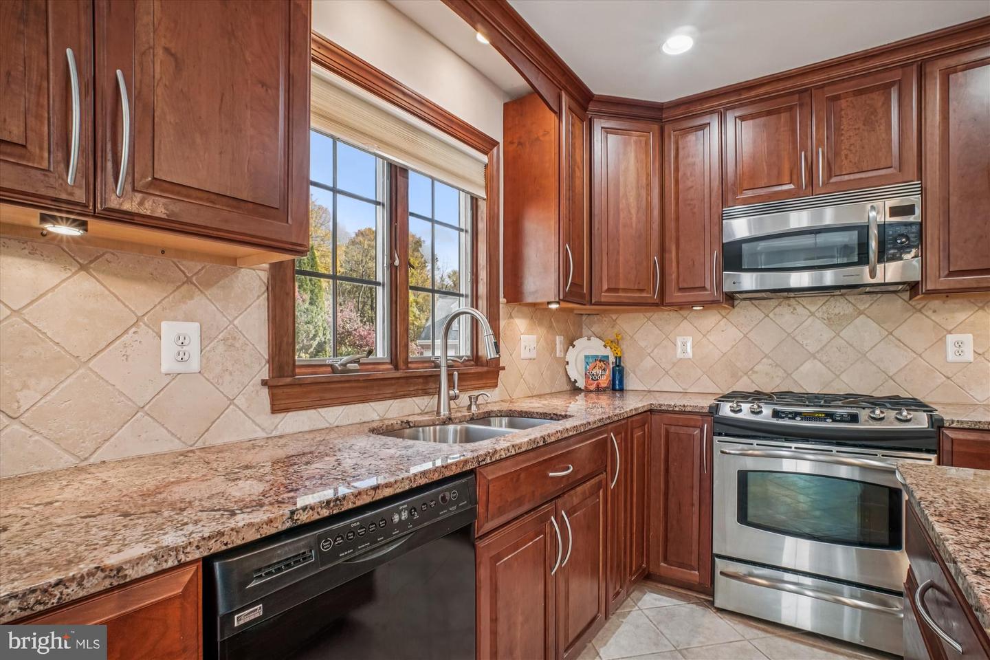 5417 GLADEWRIGHT DR, CENTREVILLE, Virginia 20120, 4 Bedrooms Bedrooms, ,3 BathroomsBathrooms,Residential,For sale,5417 GLADEWRIGHT DR,VAFX2275104 MLS # VAFX2275104 5417 GLADEWRIGHT DR, CENTREVILLE, Virginia 20120, 4 Bedrooms Bedrooms, ,3 BathroomsBathrooms,Residential,For sale,5417 GLADEWRIGHT DR,VAFX2275104 MLS # VAFX2275104