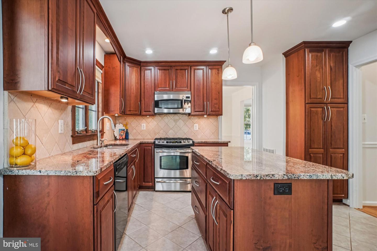 5417 GLADEWRIGHT DR, CENTREVILLE, Virginia 20120, 4 Bedrooms Bedrooms, ,3 BathroomsBathrooms,Residential,For sale,5417 GLADEWRIGHT DR,VAFX2275104 MLS # VAFX2275104 5417 GLADEWRIGHT DR, CENTREVILLE, Virginia 20120, 4 Bedrooms Bedrooms, ,3 BathroomsBathrooms,Residential,For sale,5417 GLADEWRIGHT DR,VAFX2275104 MLS # VAFX2275104