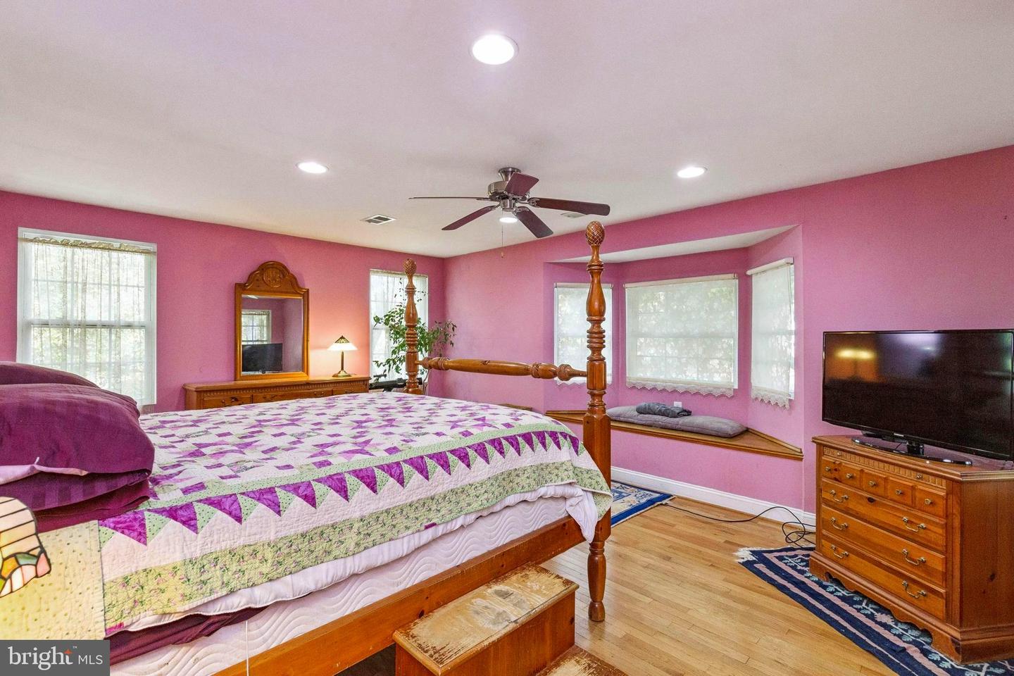 208 CHESTNUT ST, MIDDLEBURG, Virginia 20117, 2 Bedrooms Bedrooms, ,2 BathroomsBathrooms,Residential,For sale,208 CHESTNUT ST,VALO2109210 MLS # VALO2109210 208 CHESTNUT ST, MIDDLEBURG, Virginia 20117, 2 Bedrooms Bedrooms, ,2 BathroomsBathrooms,Residential,For sale,208 CHESTNUT ST,VALO2109210 MLS # VALO2109210
