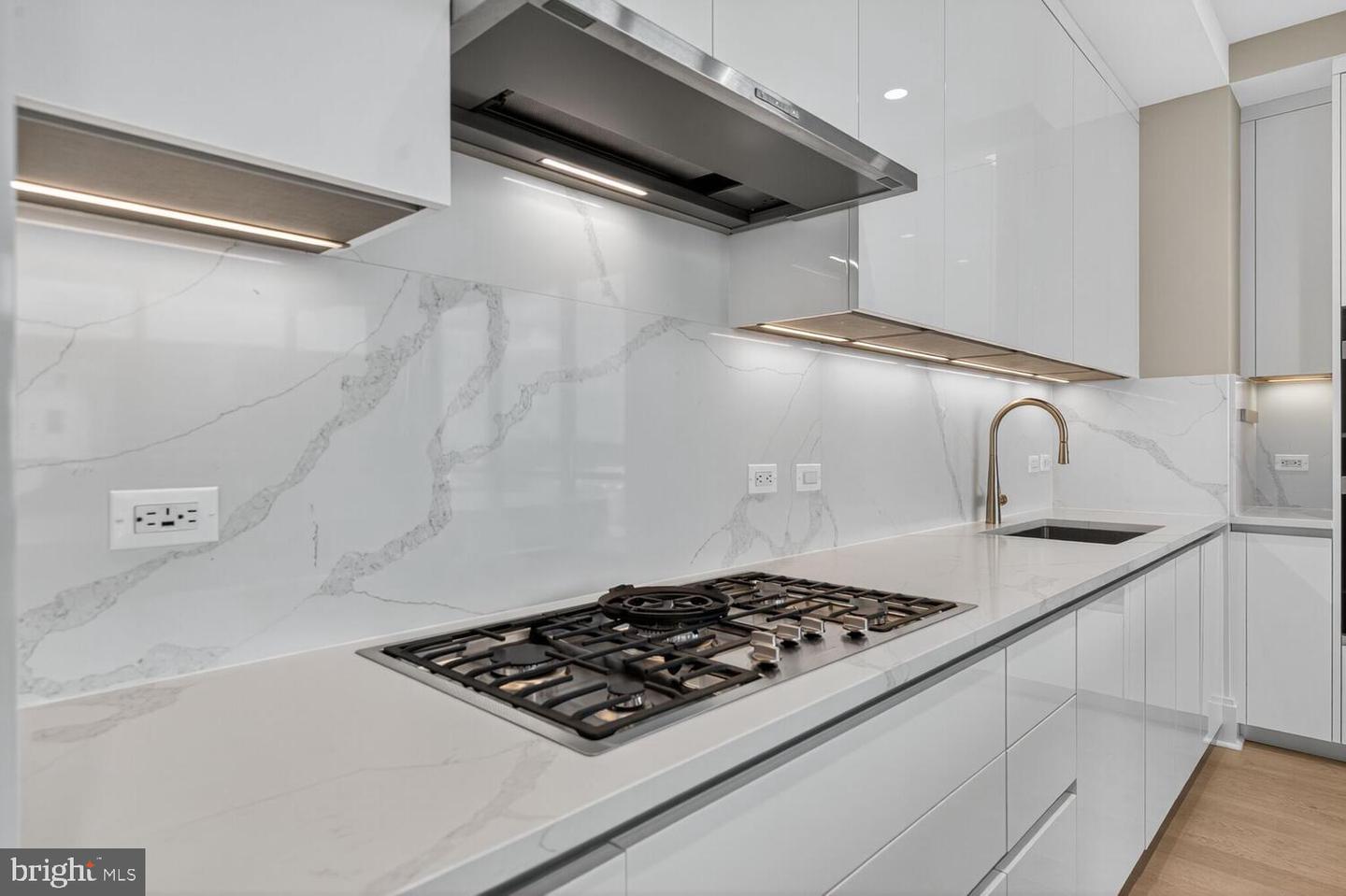 7887 JONES BRANCH DR #702, MCLEAN, Virginia 22102, 2 Bedrooms Bedrooms, ,2 BathroomsBathrooms,Residential,For sale,7887 JONES BRANCH DR #702,VAFX2275118 MLS # VAFX2275118 7887 JONES BRANCH DR #702, MCLEAN, Virginia 22102, 2 Bedrooms Bedrooms, ,2 BathroomsBathrooms,Residential,For sale,7887 JONES BRANCH DR #702,VAFX2275118 MLS # VAFX2275118