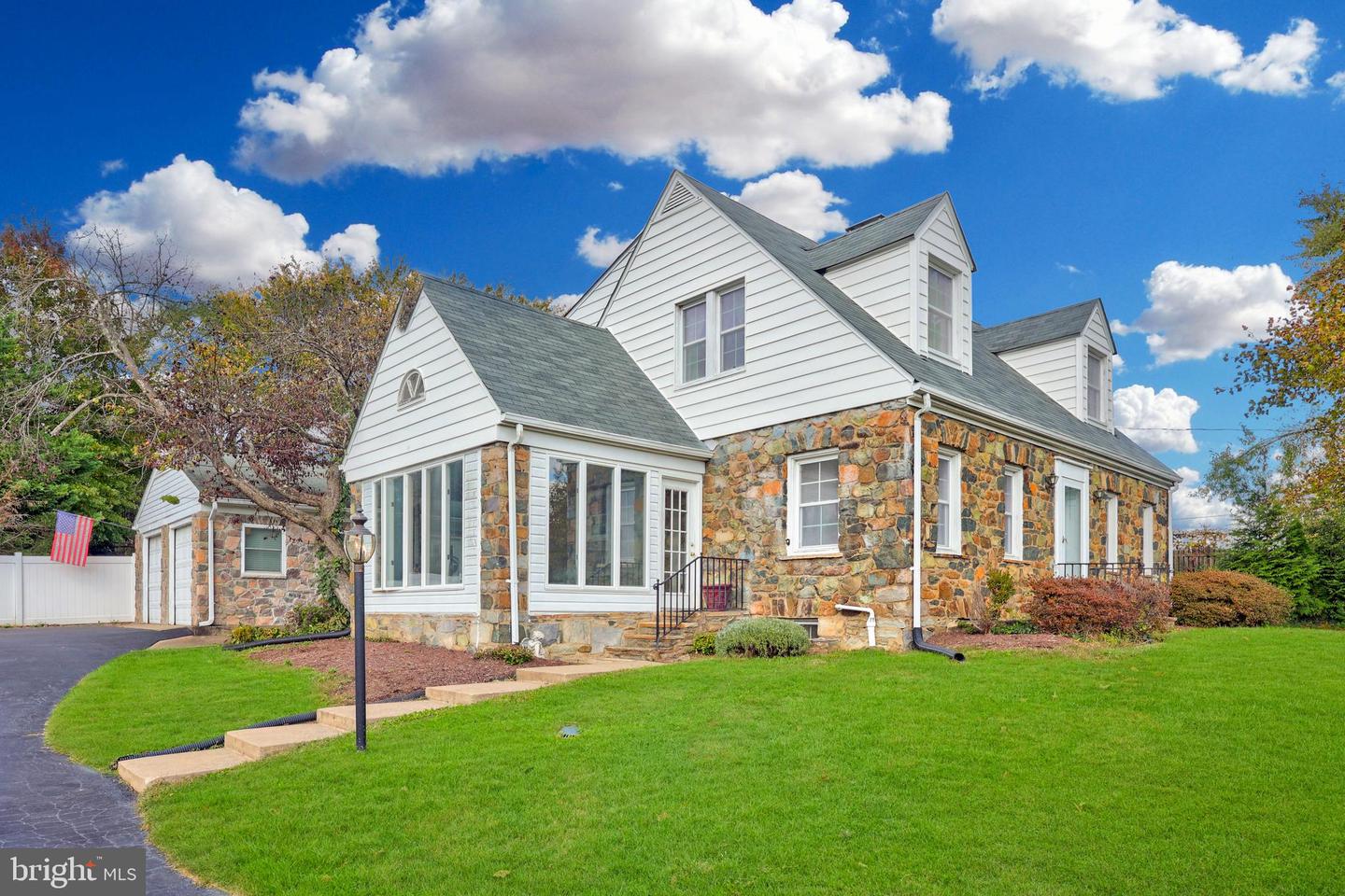 141 S NURSERY AVE, PURCELLVILLE, Virginia 20132, 5 Bedrooms Bedrooms, ,3 BathroomsBathrooms,Residential,For sale,141 S NURSERY AVE,VALO2109218 MLS # VALO2109218 141 S NURSERY AVE, PURCELLVILLE, Virginia 20132, 5 Bedrooms Bedrooms, ,3 BathroomsBathrooms,Residential,For sale,141 S NURSERY AVE,VALO2109218 MLS # VALO2109218