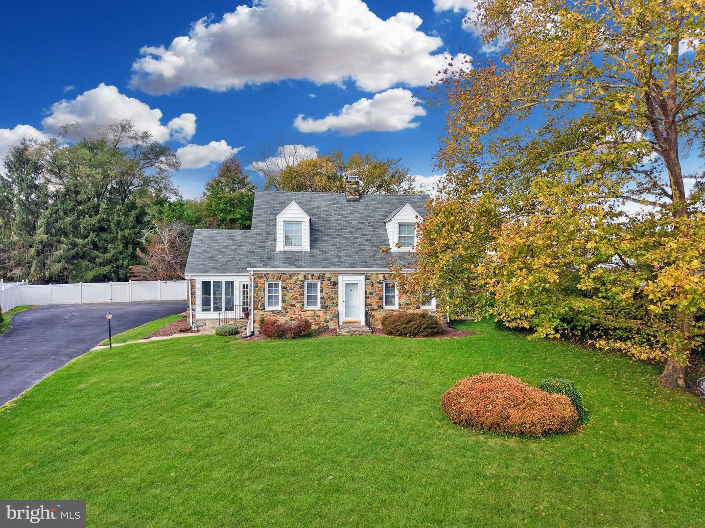 141 S NURSERY AVE, PURCELLVILLE, Virginia 20132, 5 Bedrooms Bedrooms, ,3 BathroomsBathrooms,Residential,For sale,141 S NURSERY AVE,VALO2109218 MLS # VALO2109218 141 S NURSERY AVE, PURCELLVILLE, Virginia 20132, 5 Bedrooms Bedrooms, ,3 BathroomsBathrooms,Residential,For sale,141 S NURSERY AVE,VALO2109218 MLS # VALO2109218