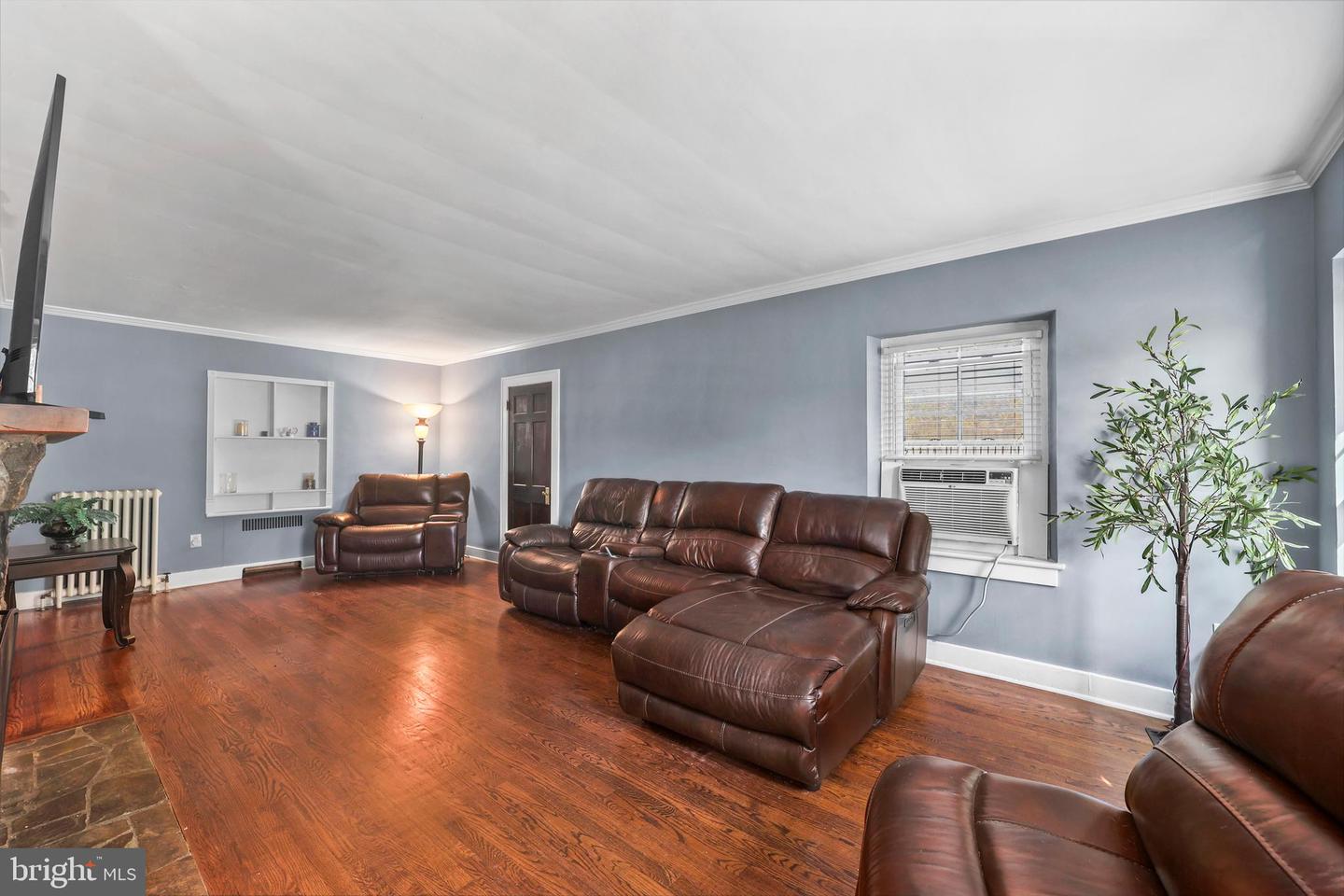 141 S NURSERY AVE, PURCELLVILLE, Virginia 20132, 5 Bedrooms Bedrooms, ,3 BathroomsBathrooms,Residential,For sale,141 S NURSERY AVE,VALO2109218 MLS # VALO2109218 141 S NURSERY AVE, PURCELLVILLE, Virginia 20132, 5 Bedrooms Bedrooms, ,3 BathroomsBathrooms,Residential,For sale,141 S NURSERY AVE,VALO2109218 MLS # VALO2109218